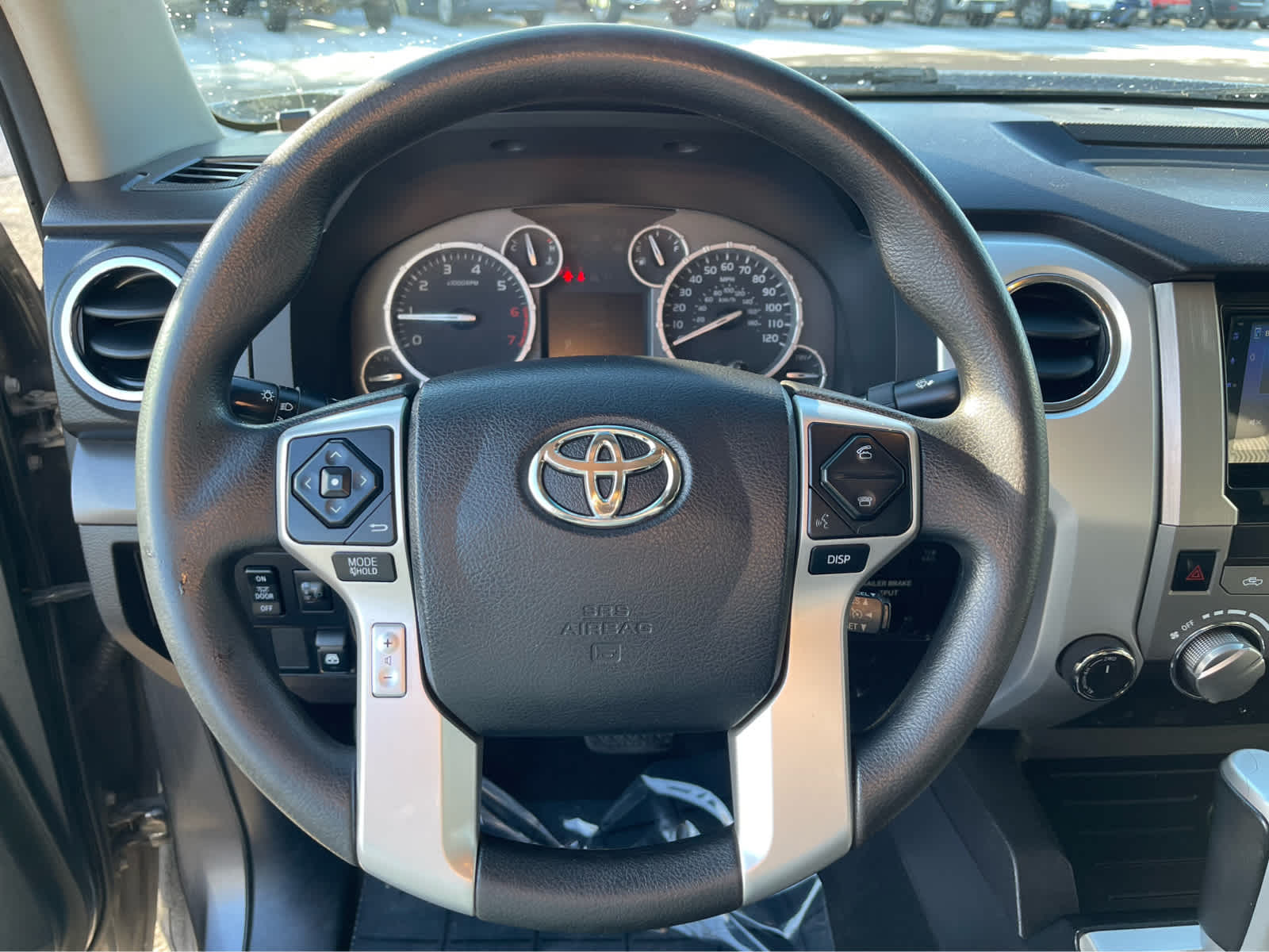 Thumbnail: 2016 Toyota Tundra - 23