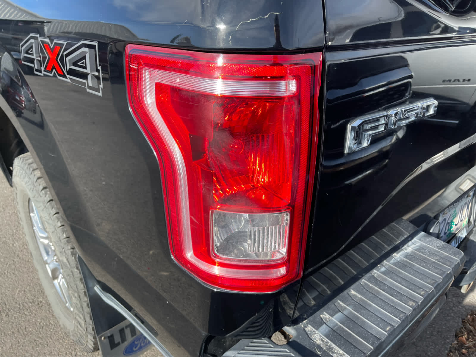 Thumbnail: 2016 Ford F-150 - 9