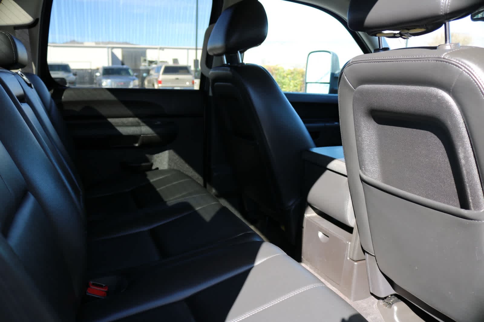 Thumbnail: 2014 Chevrolet Silverado 3500 - 26