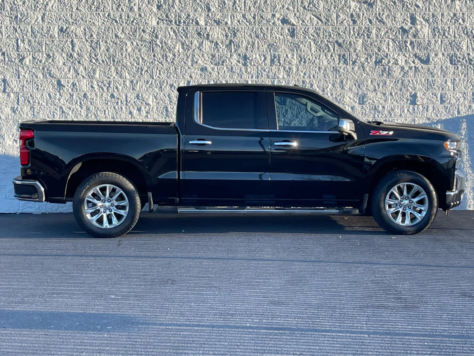 Thumbnail: 2022 Chevrolet Silverado 1500 - 5