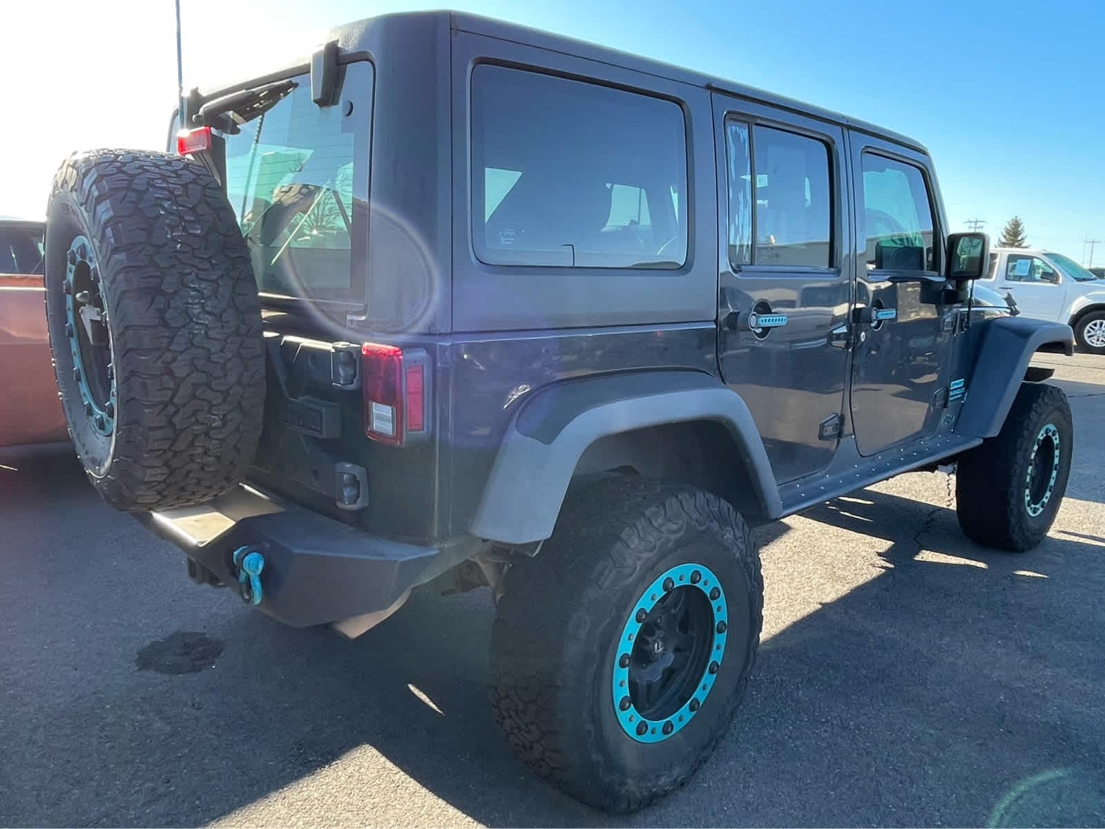 Thumbnail: 2017 Jeep Wrangler - 4