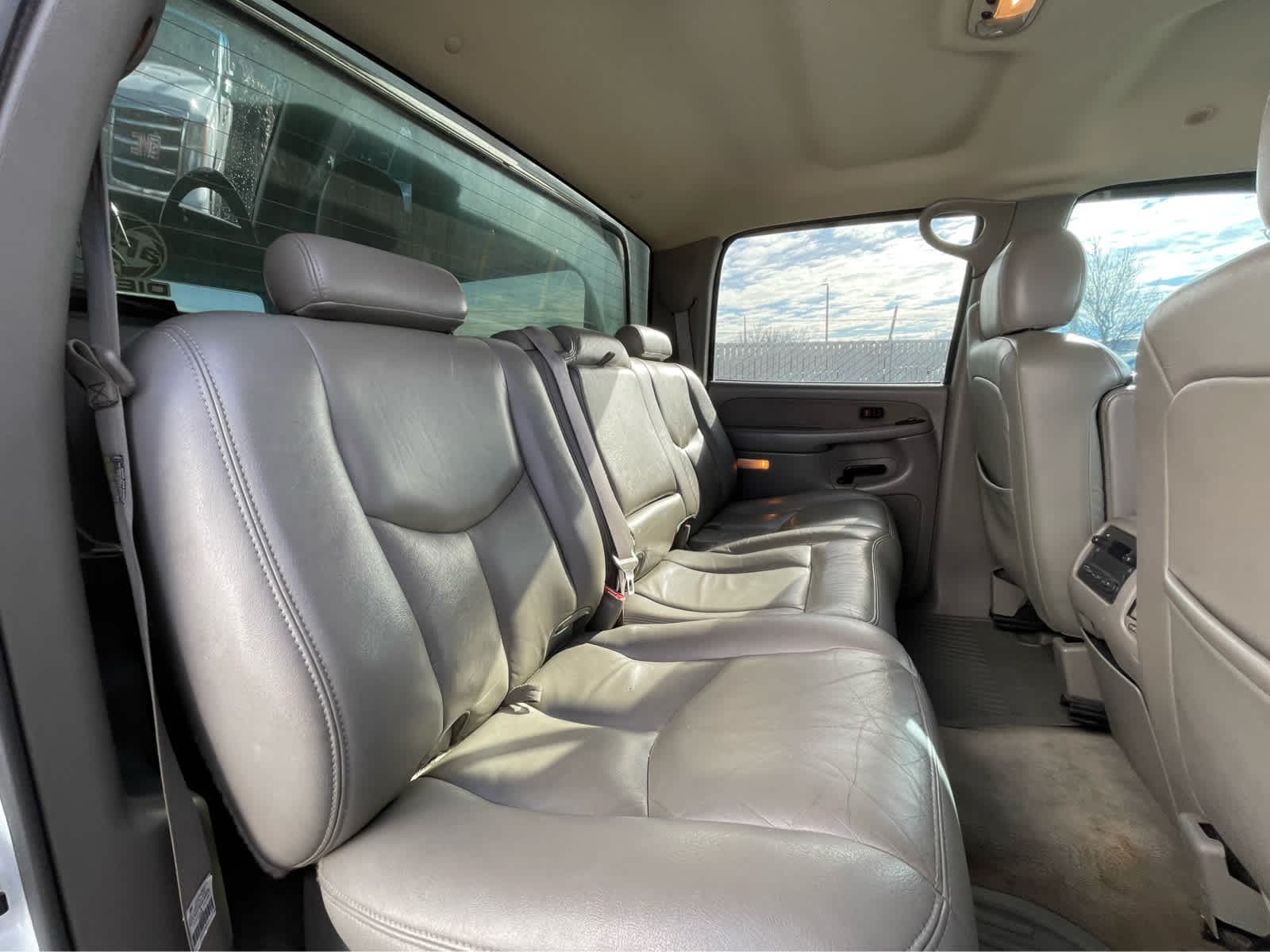 Thumbnail: 2003 Chevrolet Silverado 2500 - 26