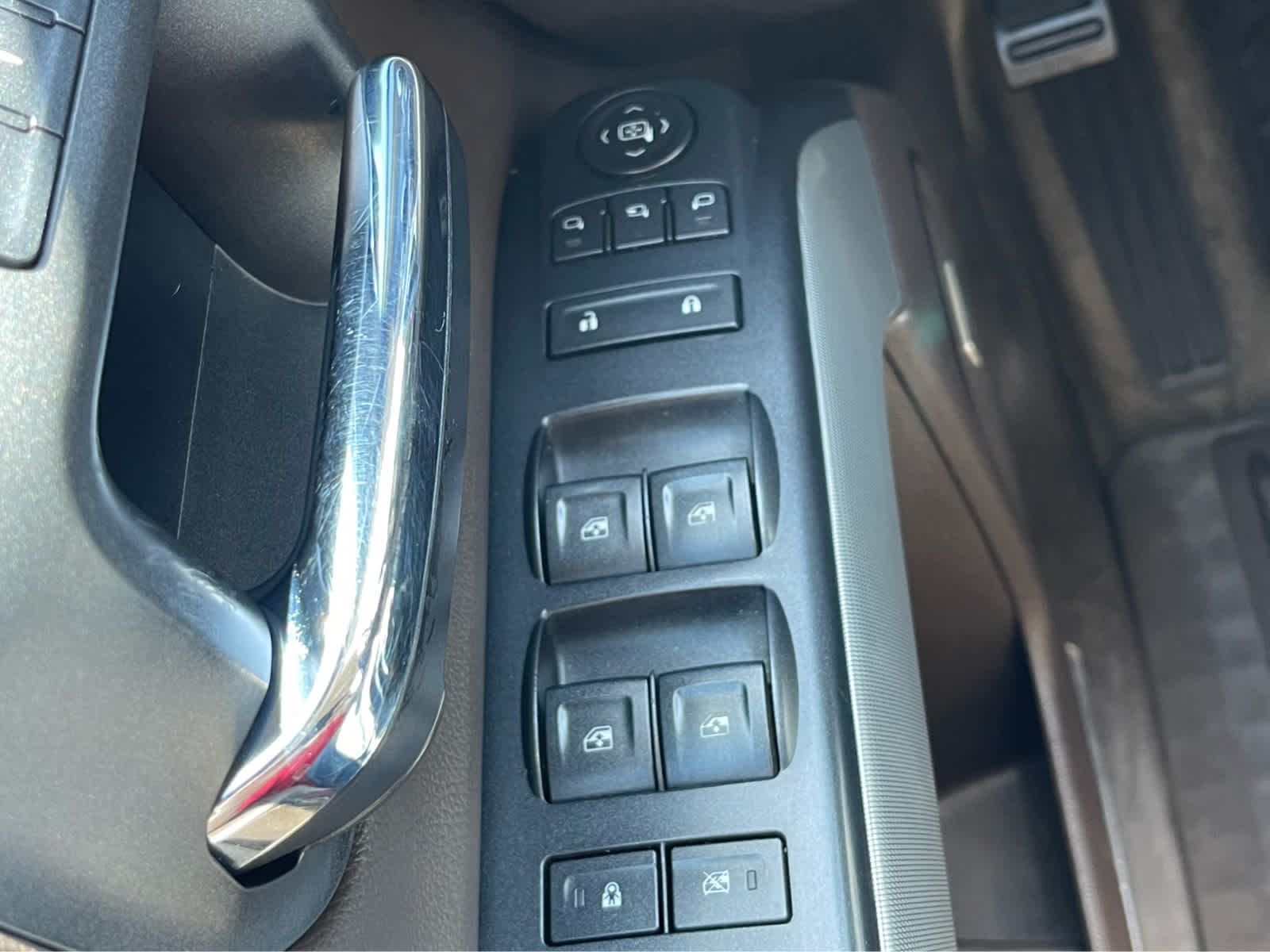 Thumbnail: 2016 Chevrolet Silverado 3500 - 19