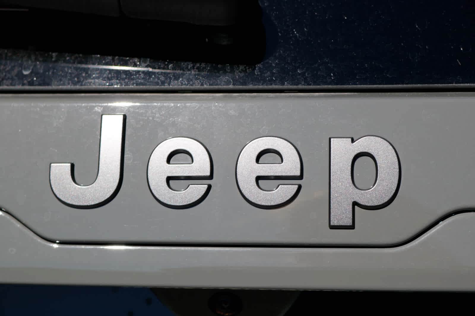Thumbnail: 2026 Jeep Cherokee - 9
