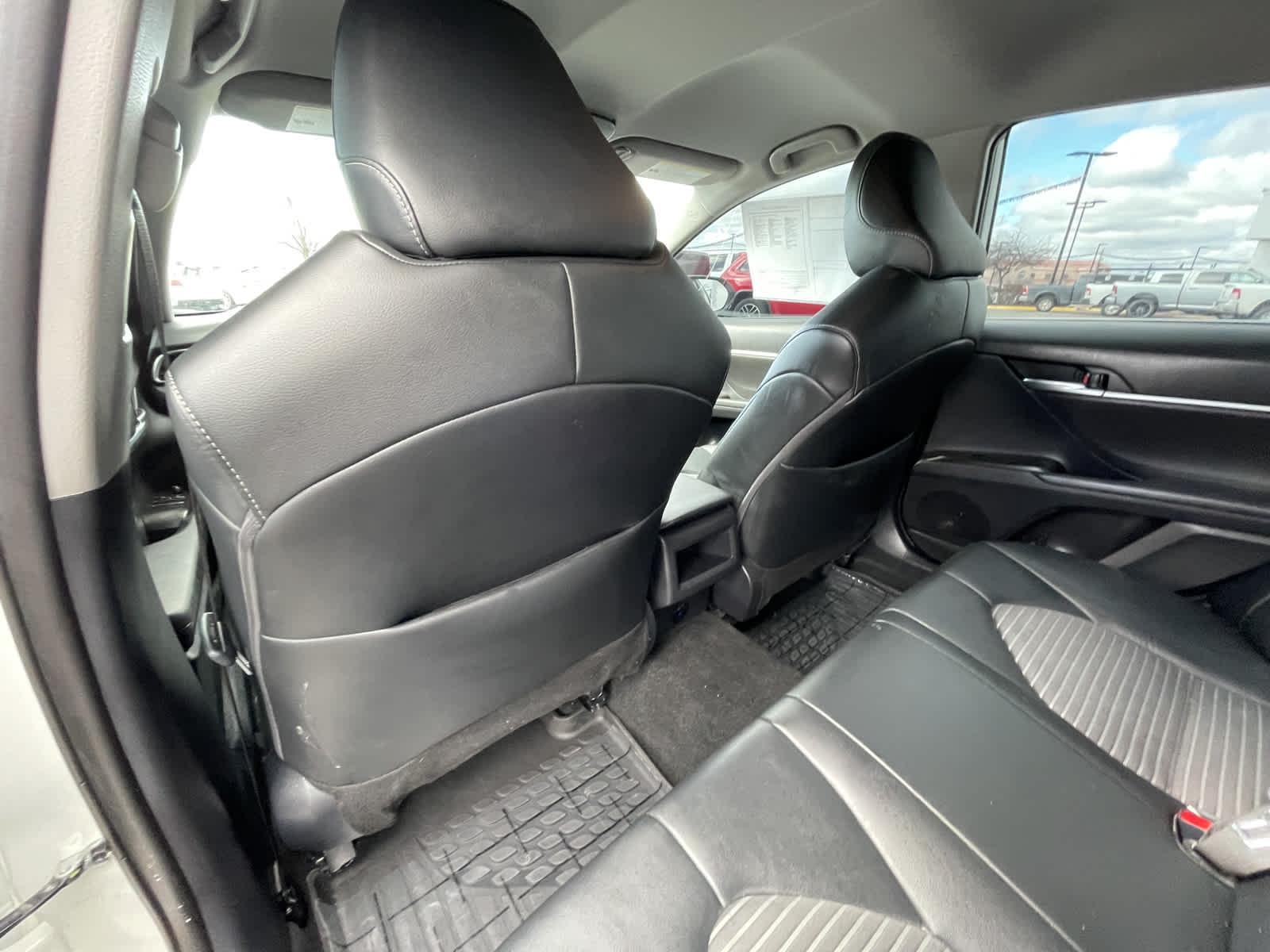 Thumbnail: 2023 Toyota Camry - 21