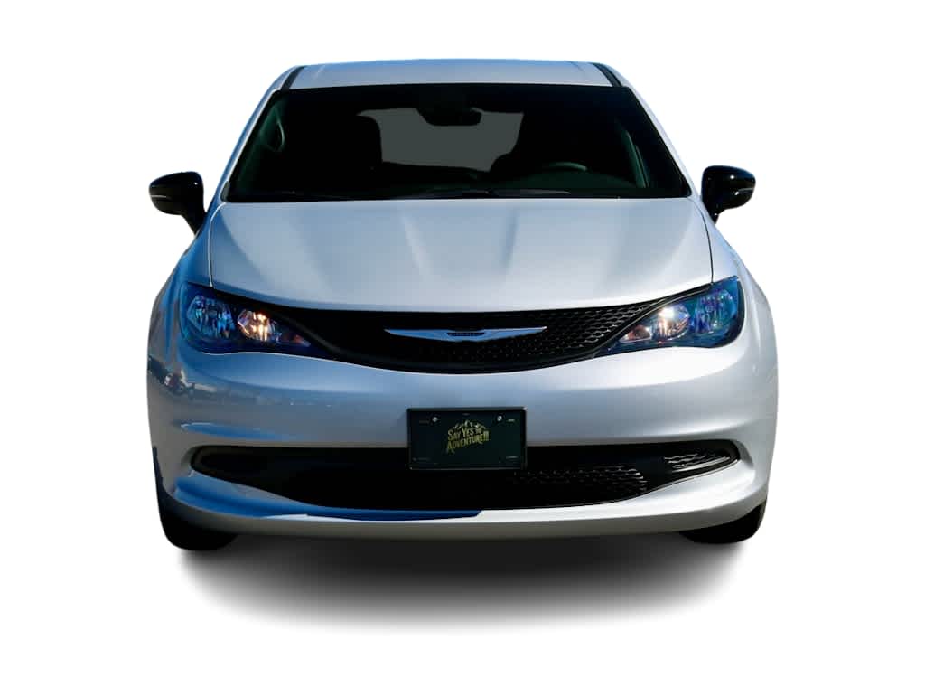 Thumbnail: 2026 Chrysler Voyager - 2