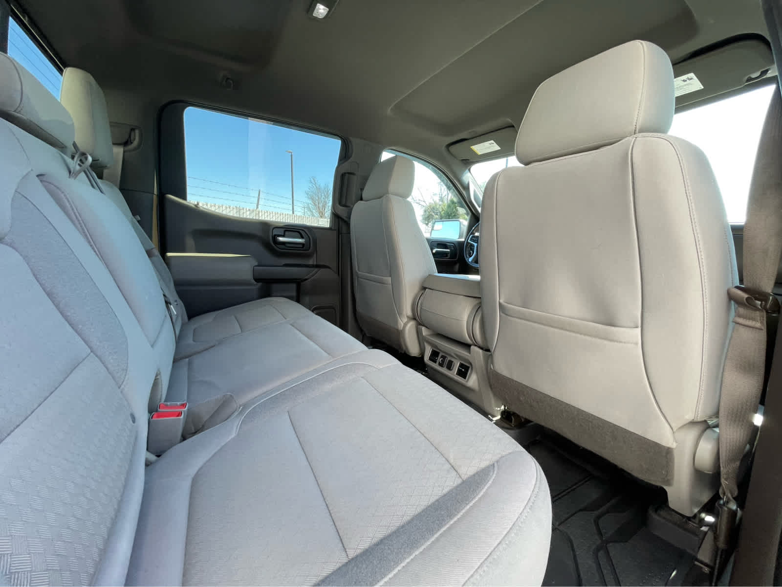 Thumbnail: 2019 Chevrolet Silverado 1500 - 26