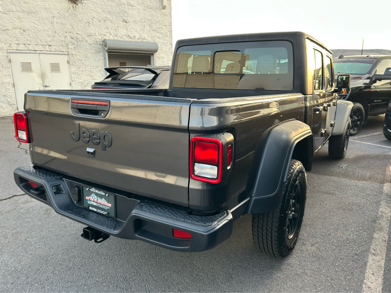 Thumbnail: 2025 Jeep Gladiator - 4