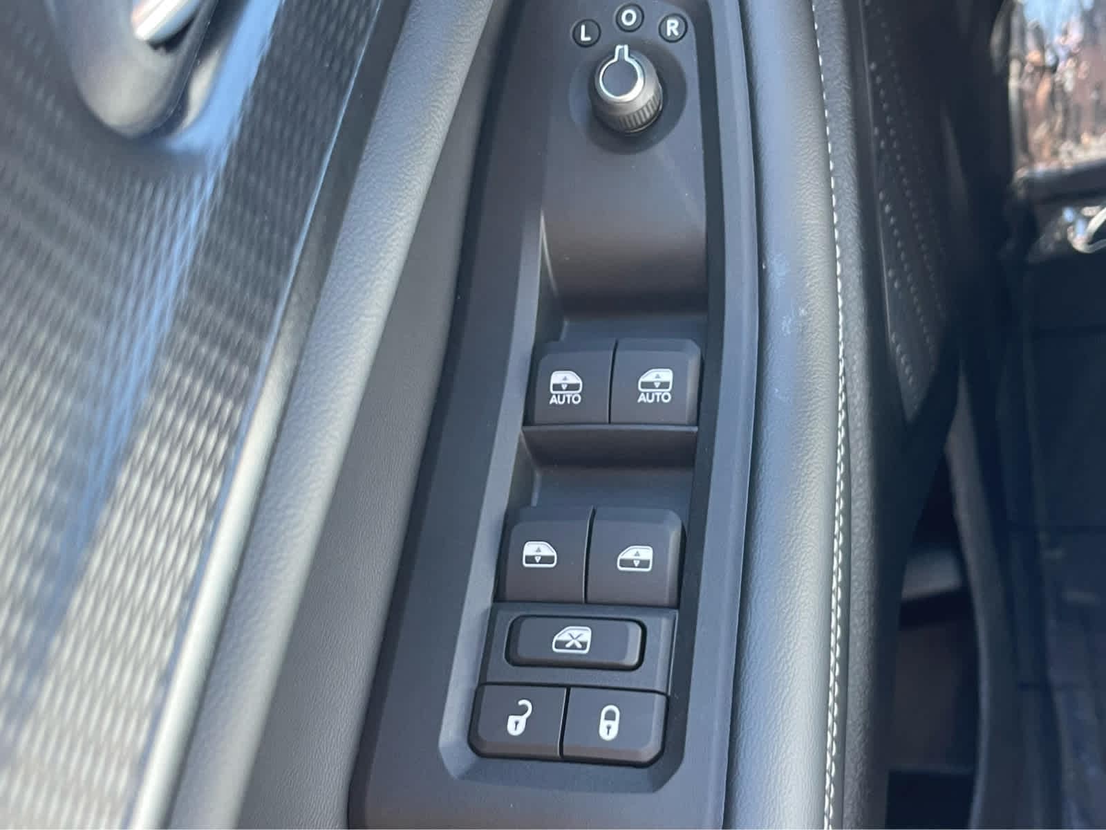 Thumbnail: 2025 Jeep Grand Cherokee - 17