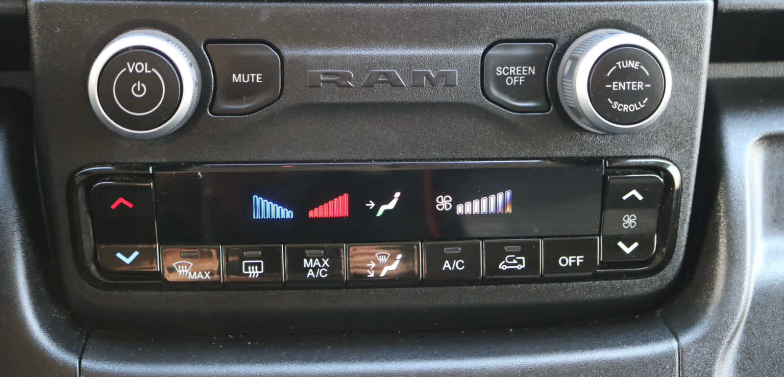 Thumbnail: 2025 RAM ProMaster - 16