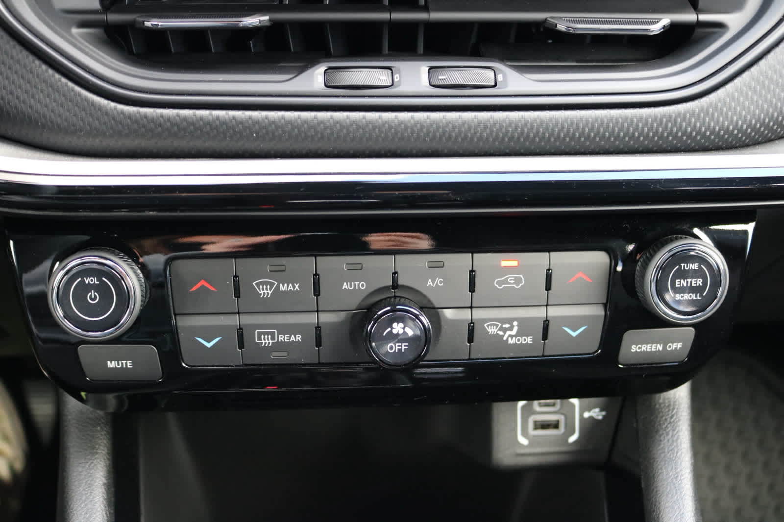 Thumbnail: 2026 Jeep Compass - 18