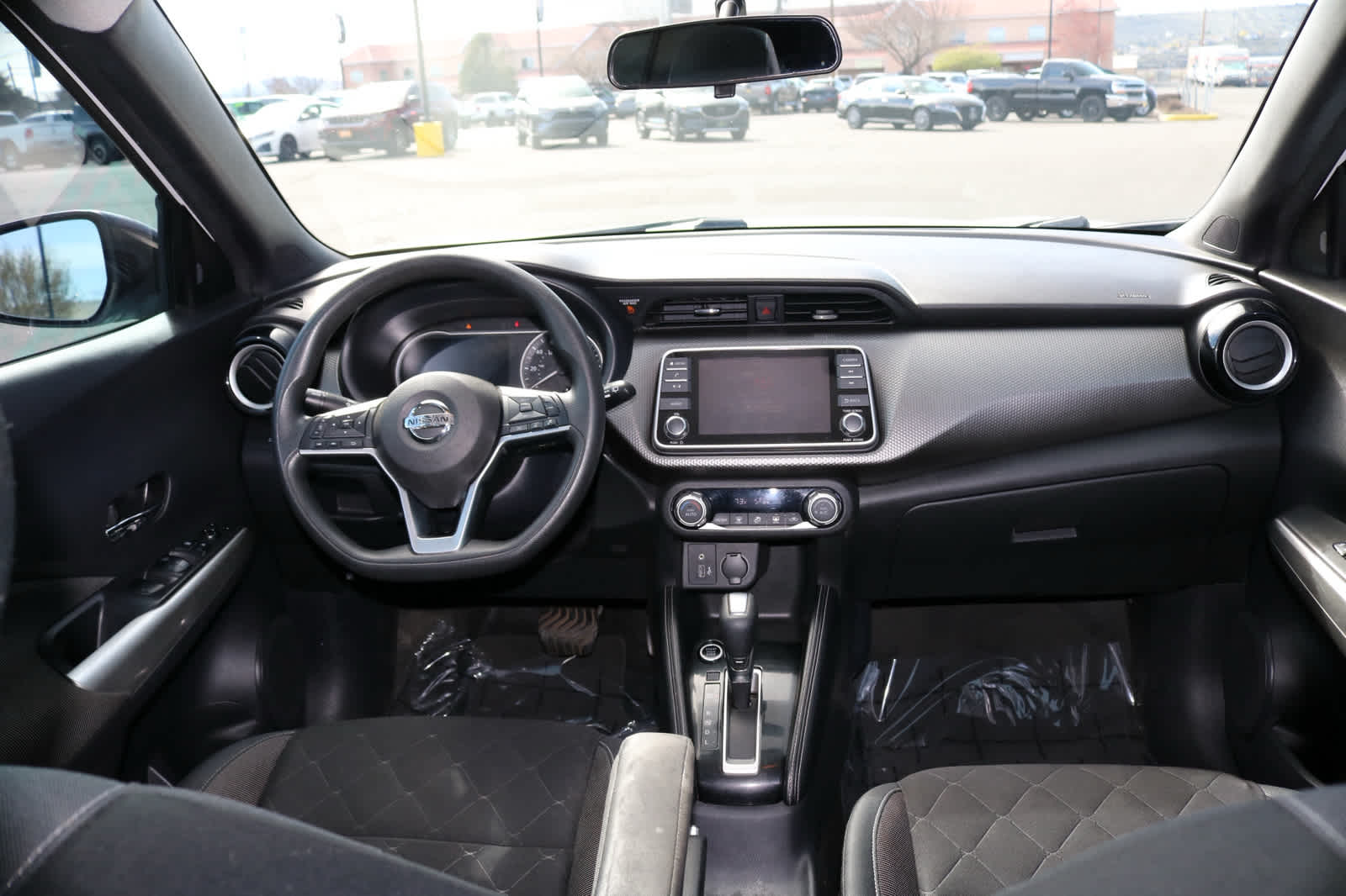 Thumbnail: 2019 Nissan Kicks - 13