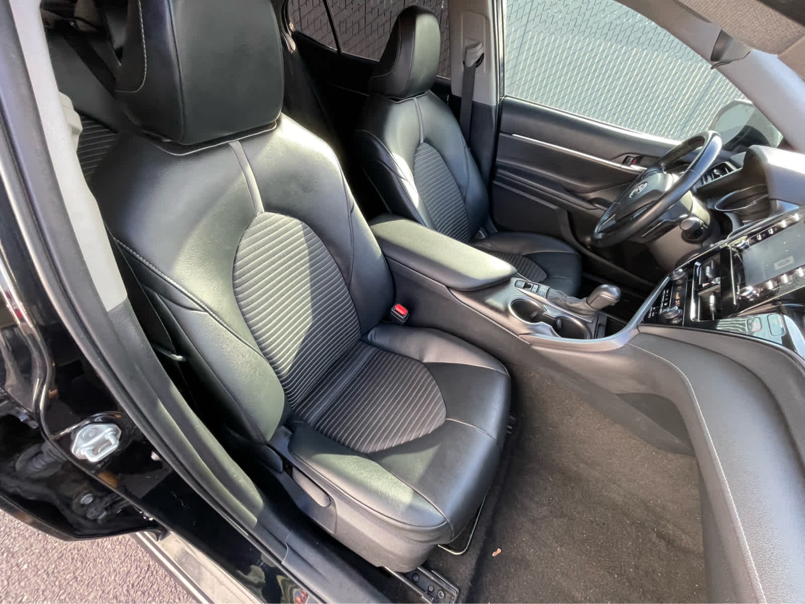 Thumbnail: 2021 Toyota Camry - 25