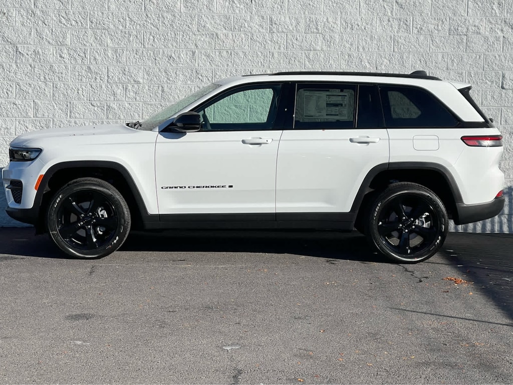 New 2025 Jeep Grand Cherokee ALTITUDE X 4X4 Sport Utility