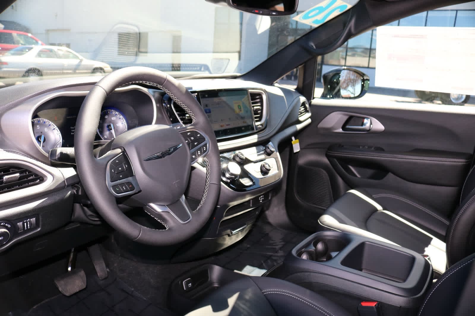 Thumbnail: 2026 Chrysler Pacifica - 7