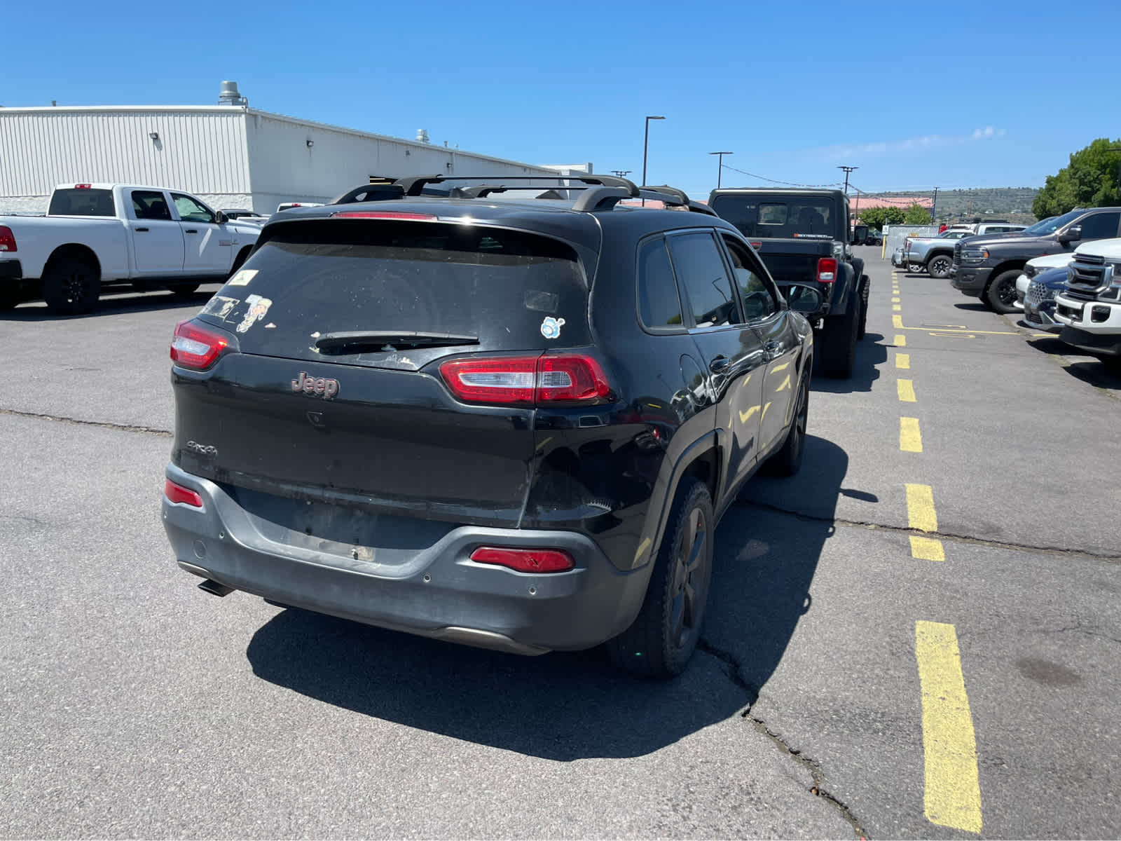 Thumbnail: 2016 Jeep Cherokee - 4
