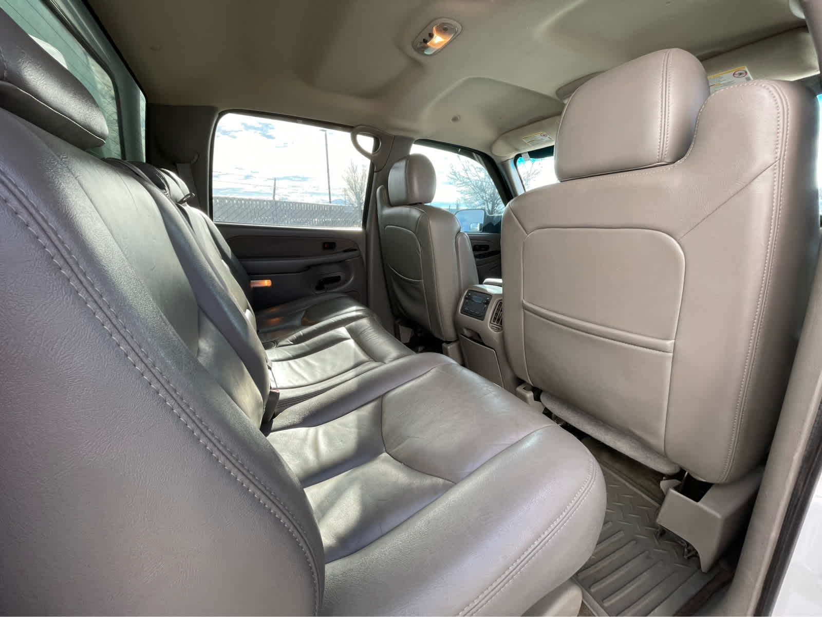 Thumbnail: 2003 Chevrolet Silverado 2500 - 25