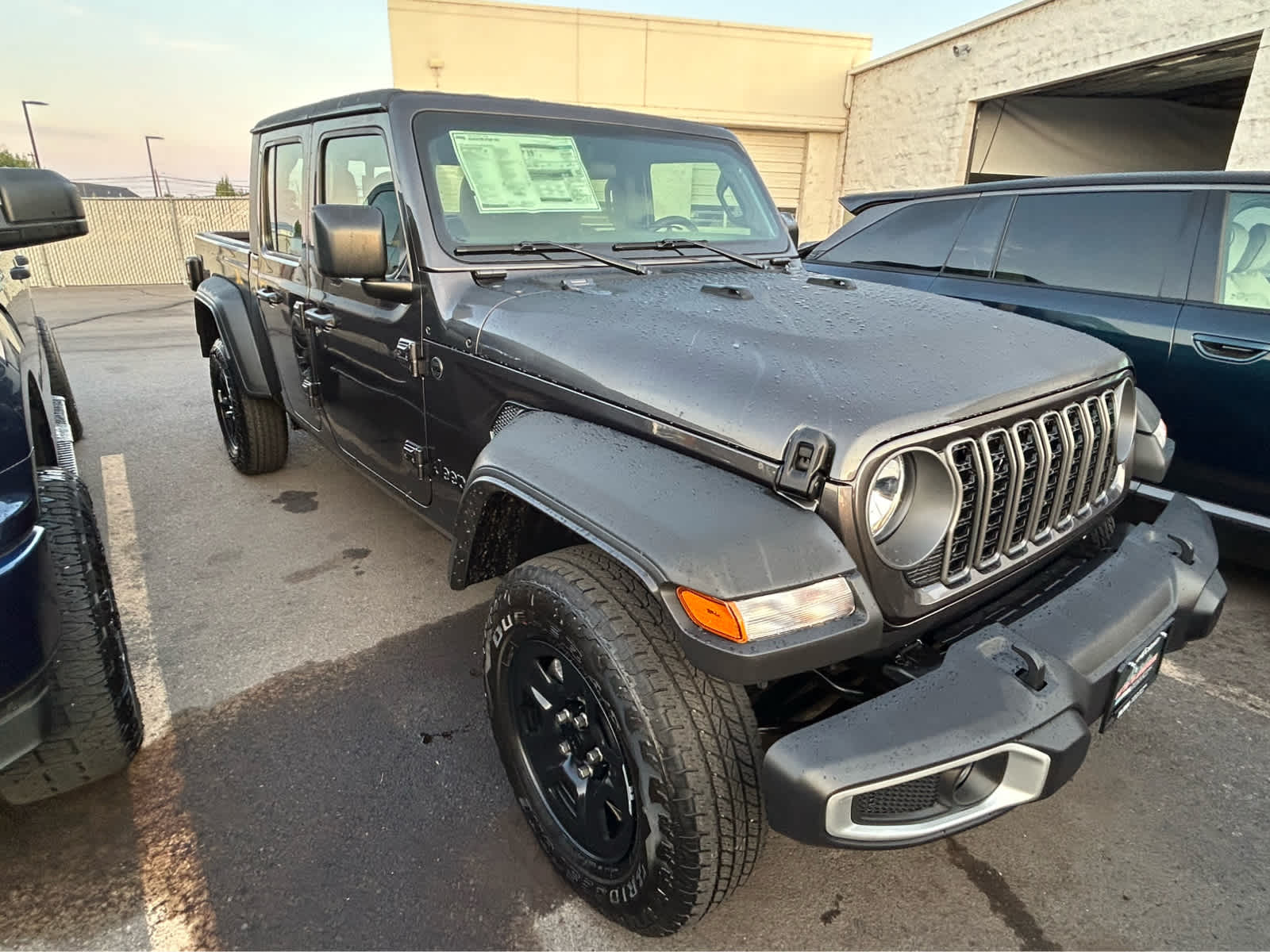 Thumbnail: 2025 Jeep Gladiator - 3