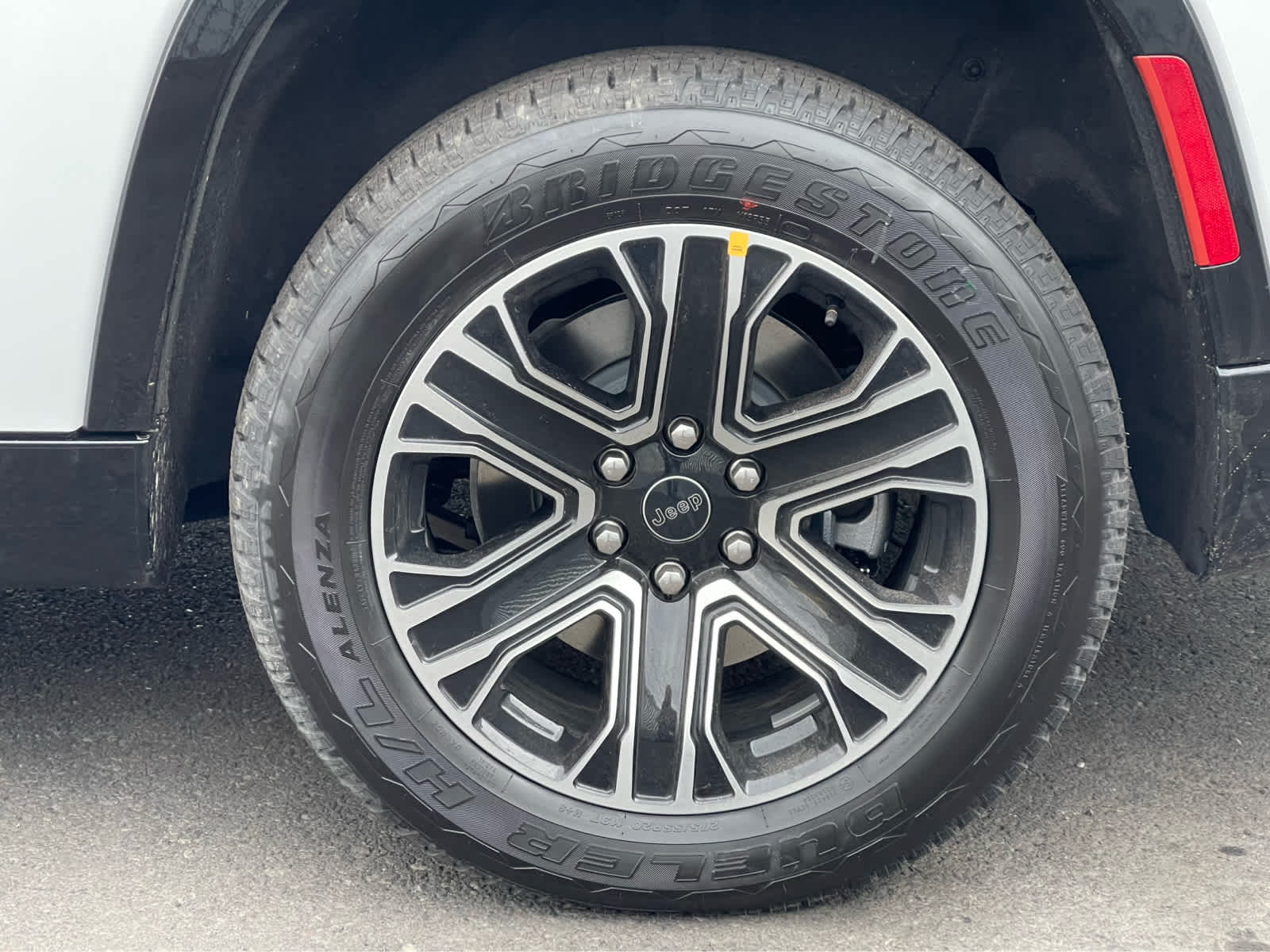 Thumbnail: 2026 Jeep Grand Wagoneer - 11