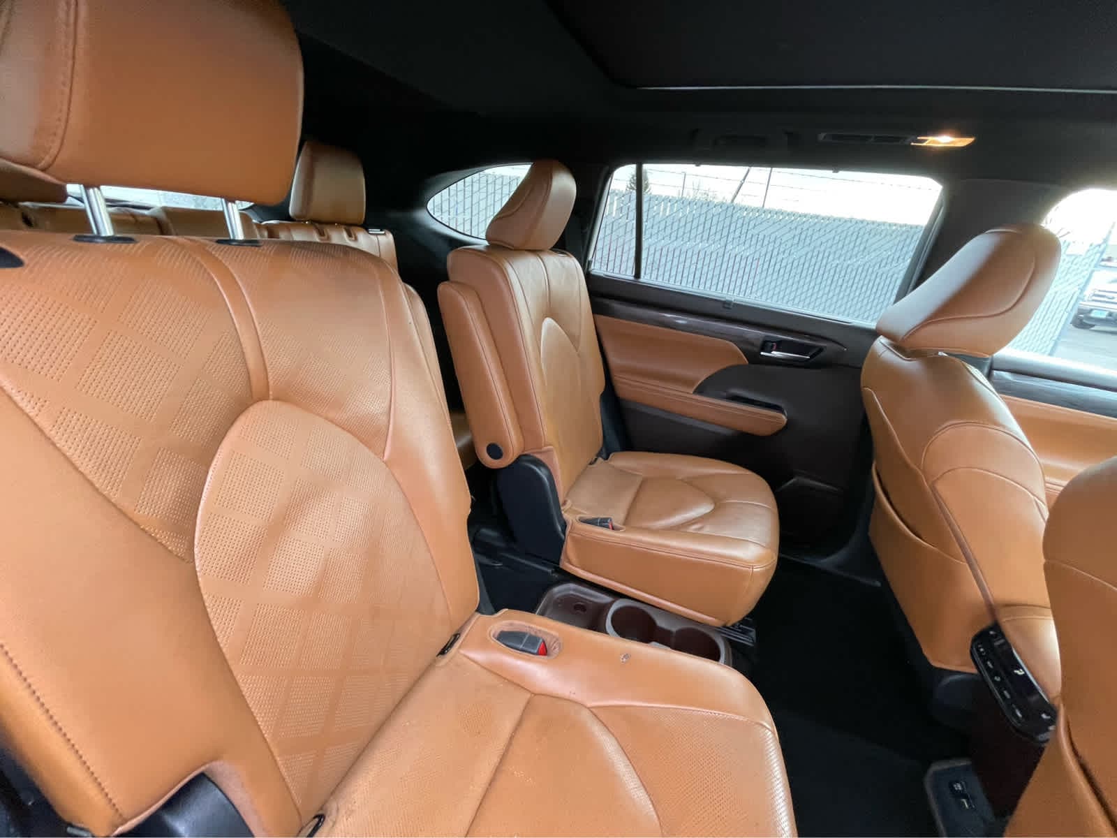 Thumbnail: 2021 Toyota Highlander - 26