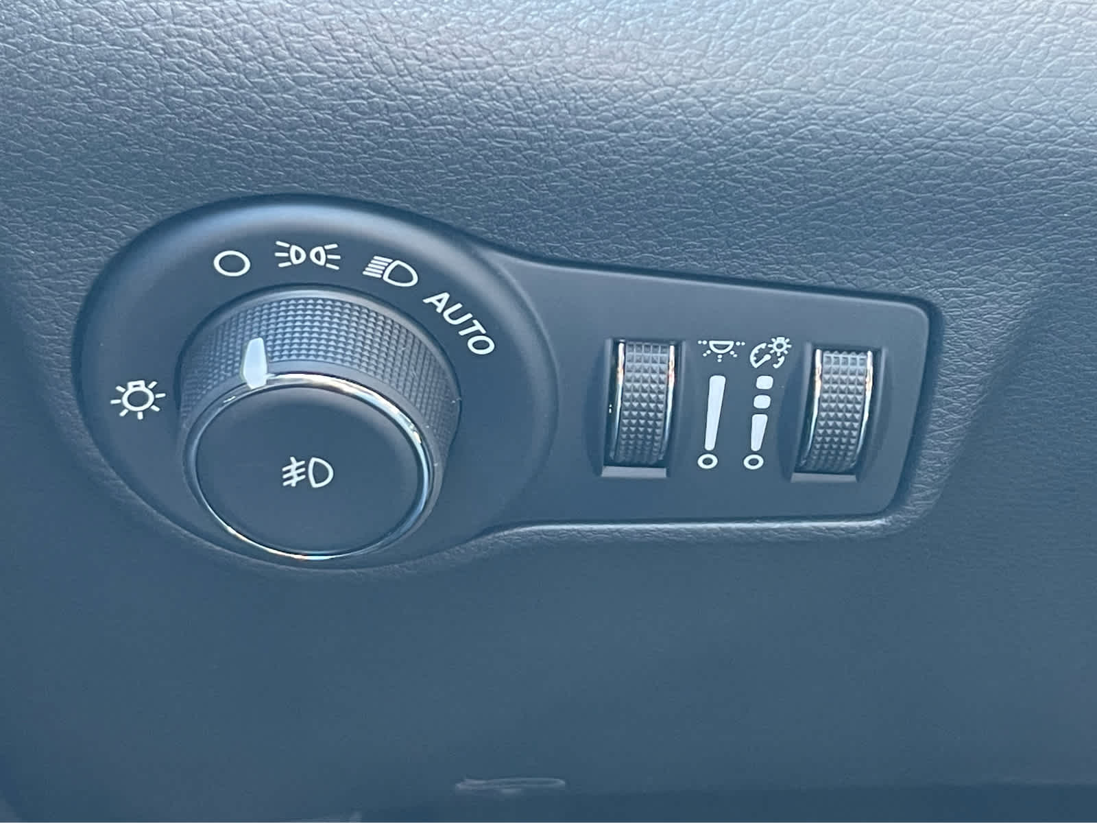 Thumbnail: 2025 Jeep Compass - 16