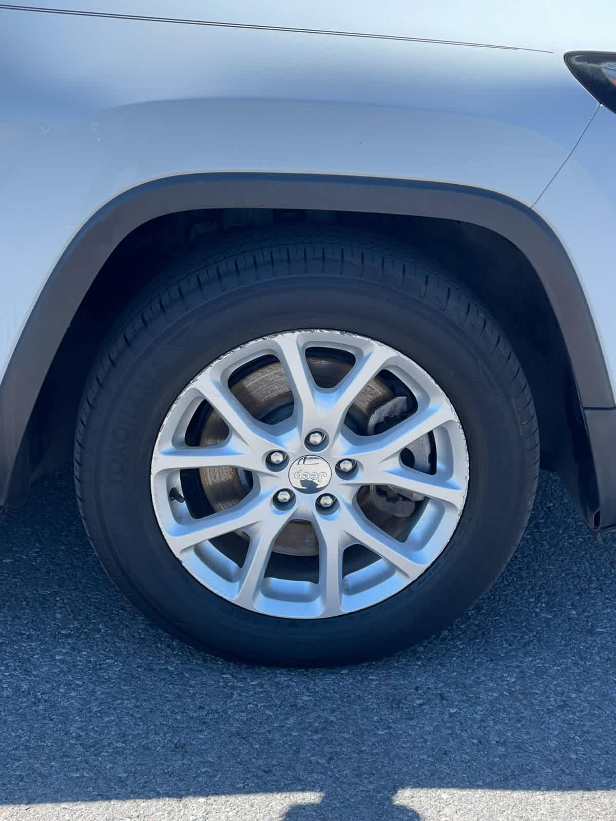 Thumbnail: 2016 Jeep Cherokee - 11