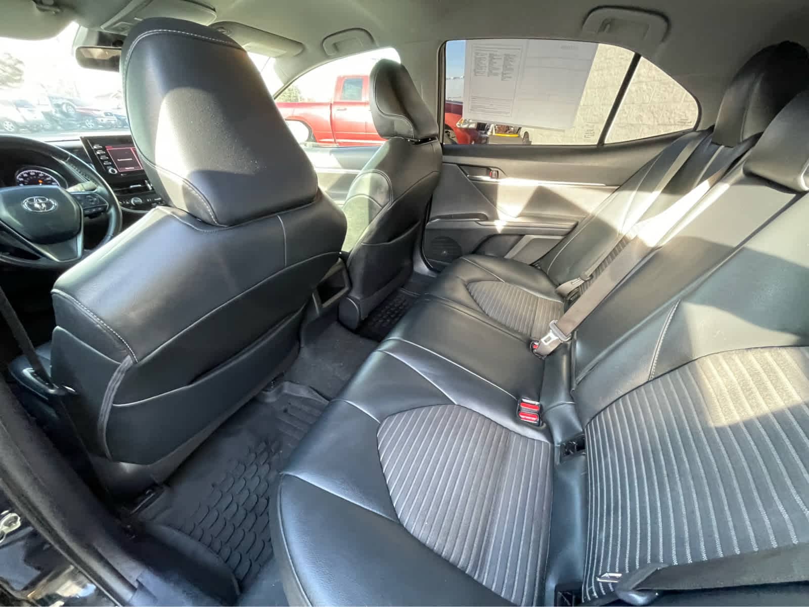 Thumbnail: 2021 Toyota Camry - 21