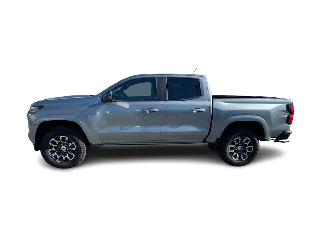 Thumbnail: 2024 Chevrolet Colorado - 3