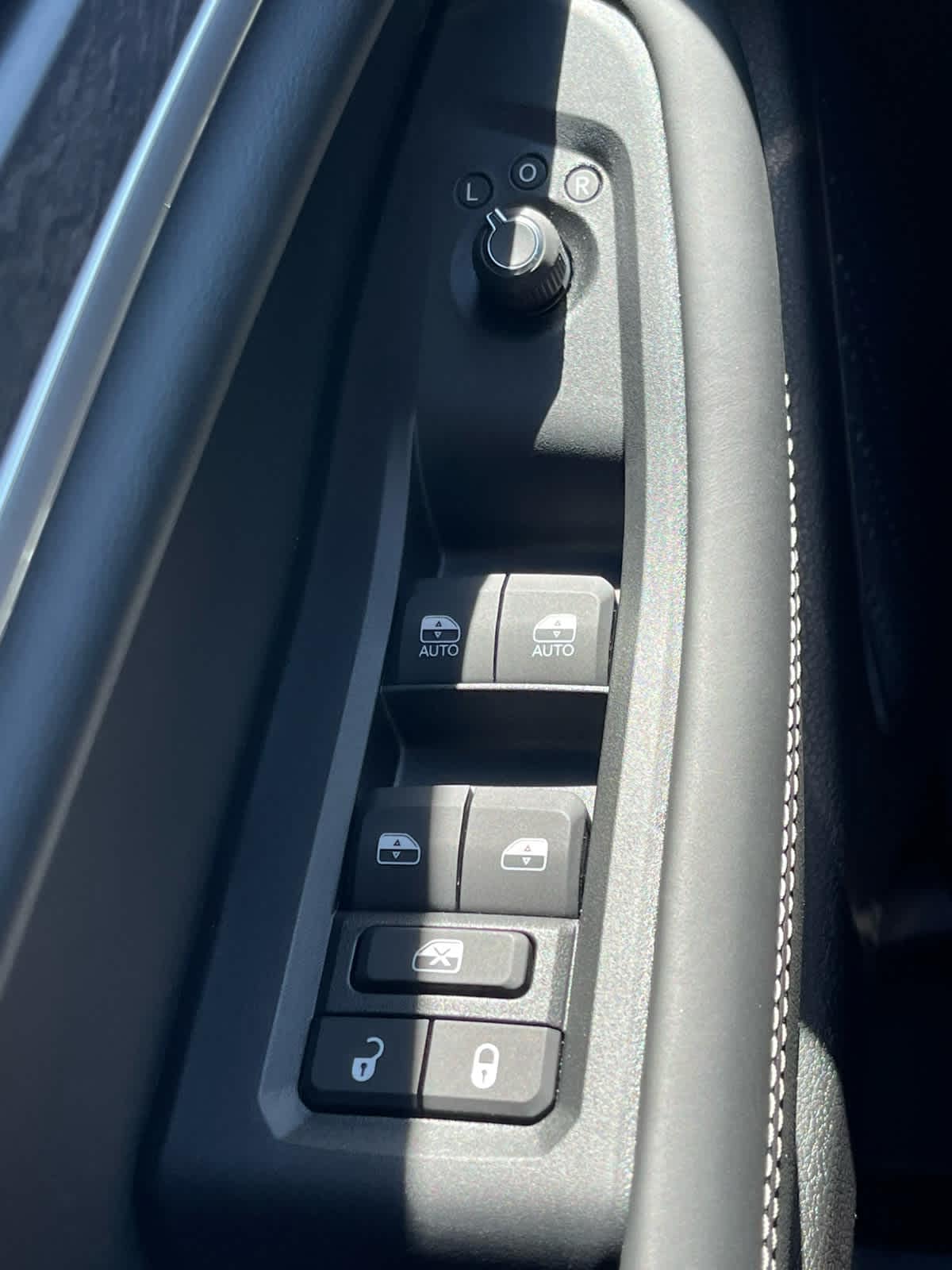 Thumbnail: 2026 Jeep Grand Cherokee - 21