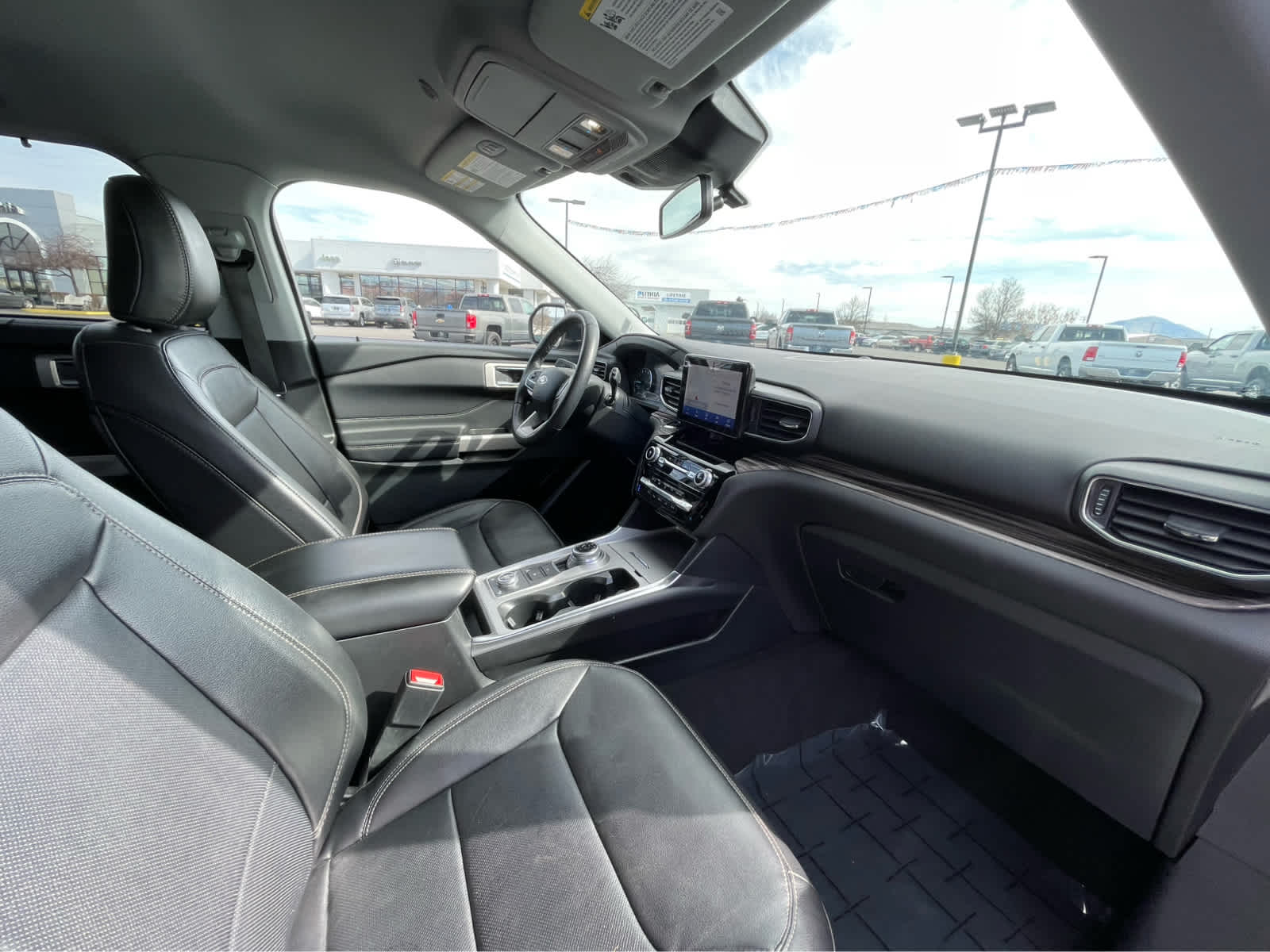 Thumbnail: 2023 Ford Explorer - 27