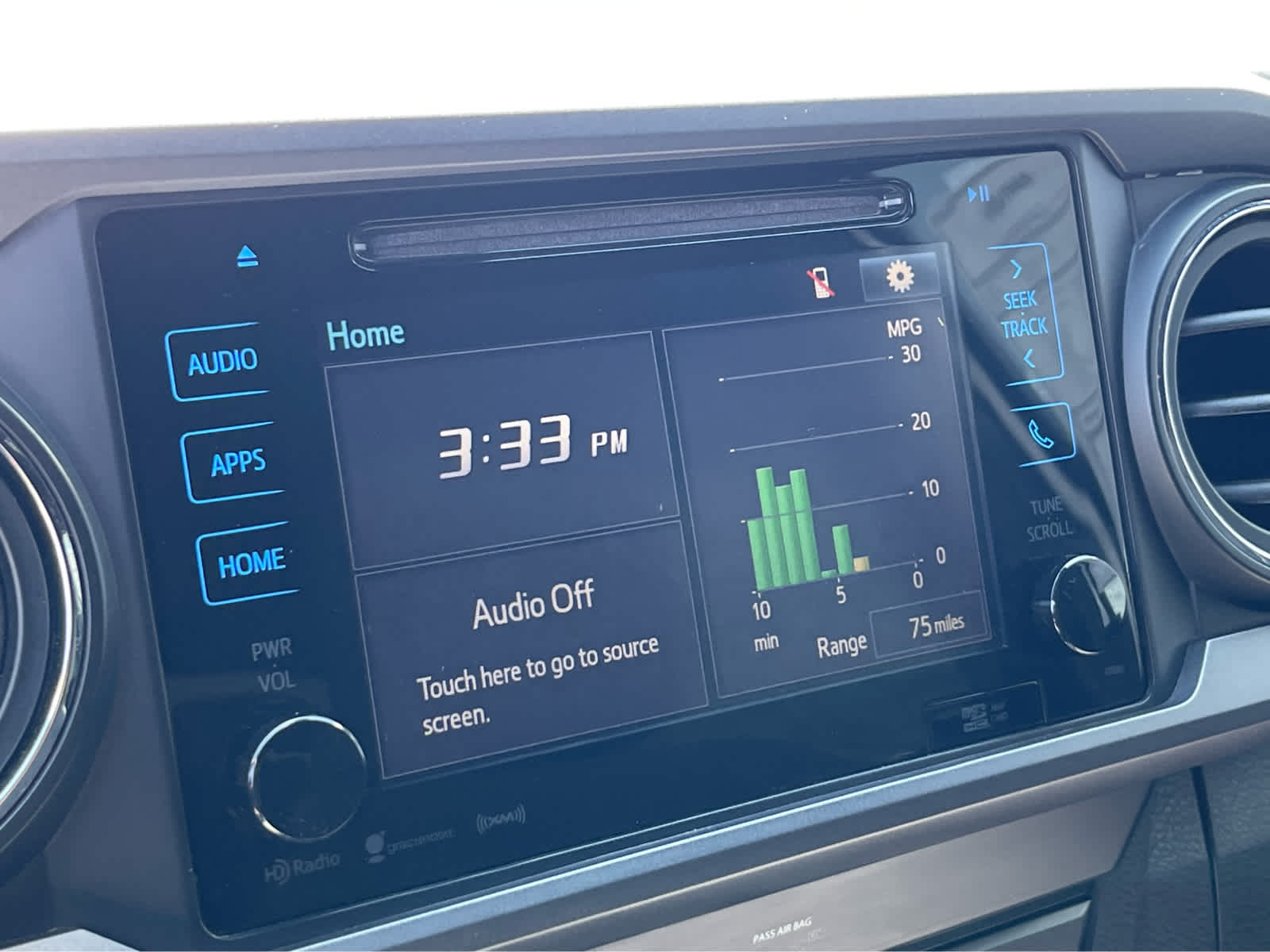 Thumbnail: 2019 Toyota Tacoma - 14