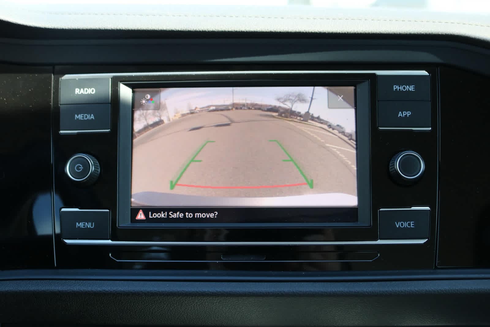 Thumbnail: 2024 Volkswagen Jetta - 15