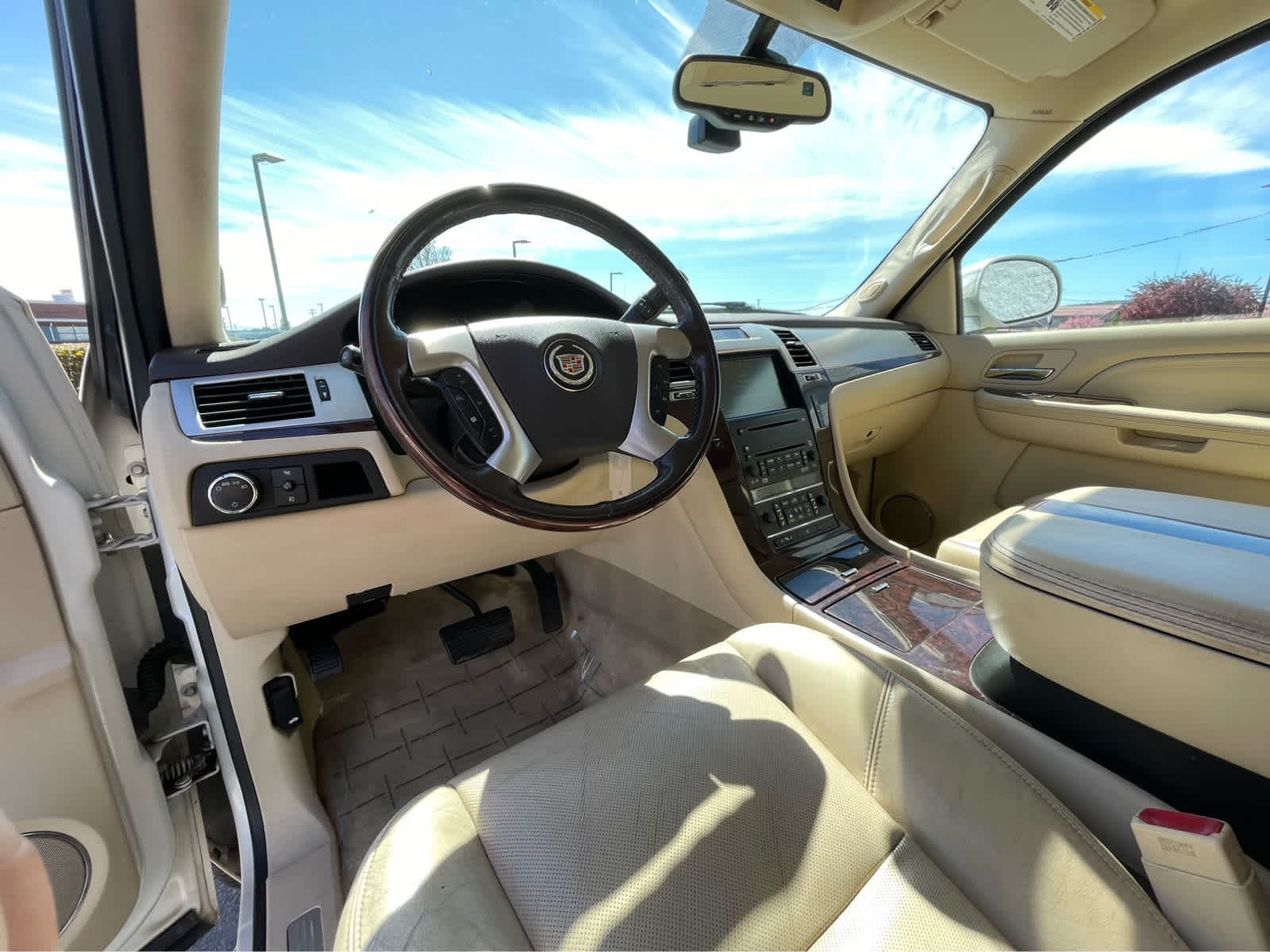 Used 2008 Cadillac Escalade Base with VIN 1GYFK63818R133778 for sale in Klamath Falls, OR