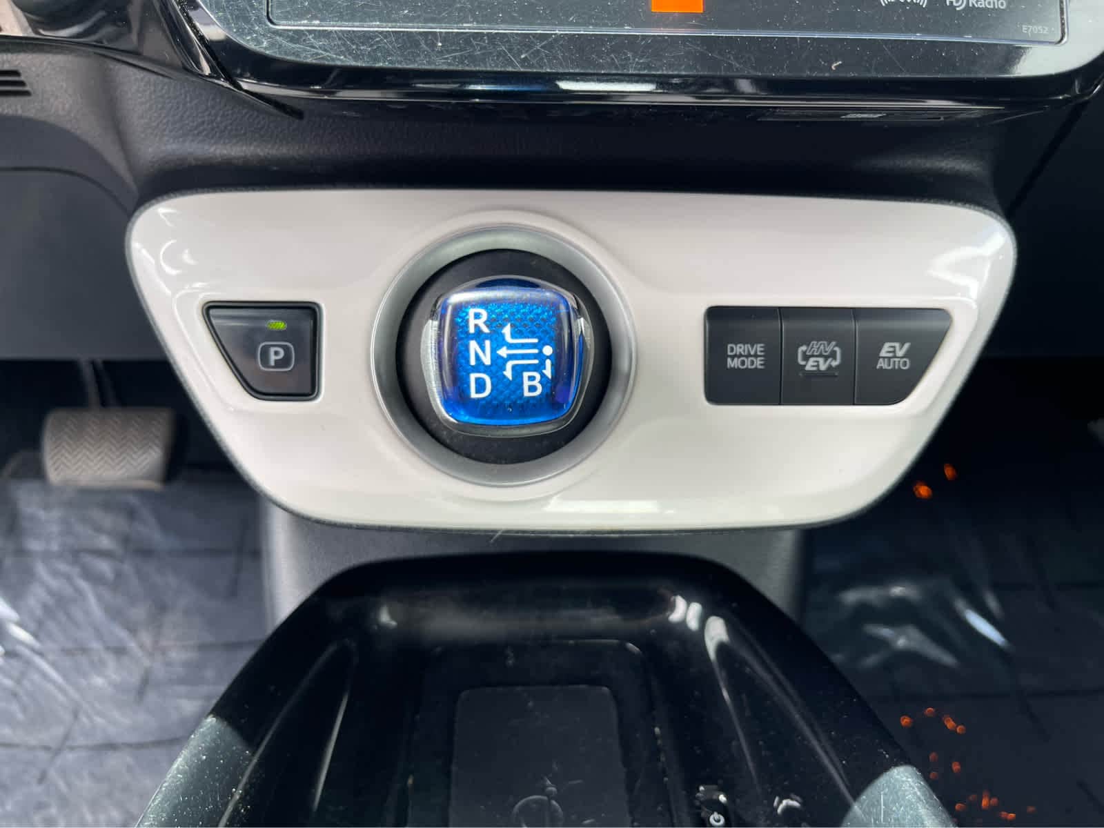 Thumbnail: 2017 Toyota Prius Prime - 15