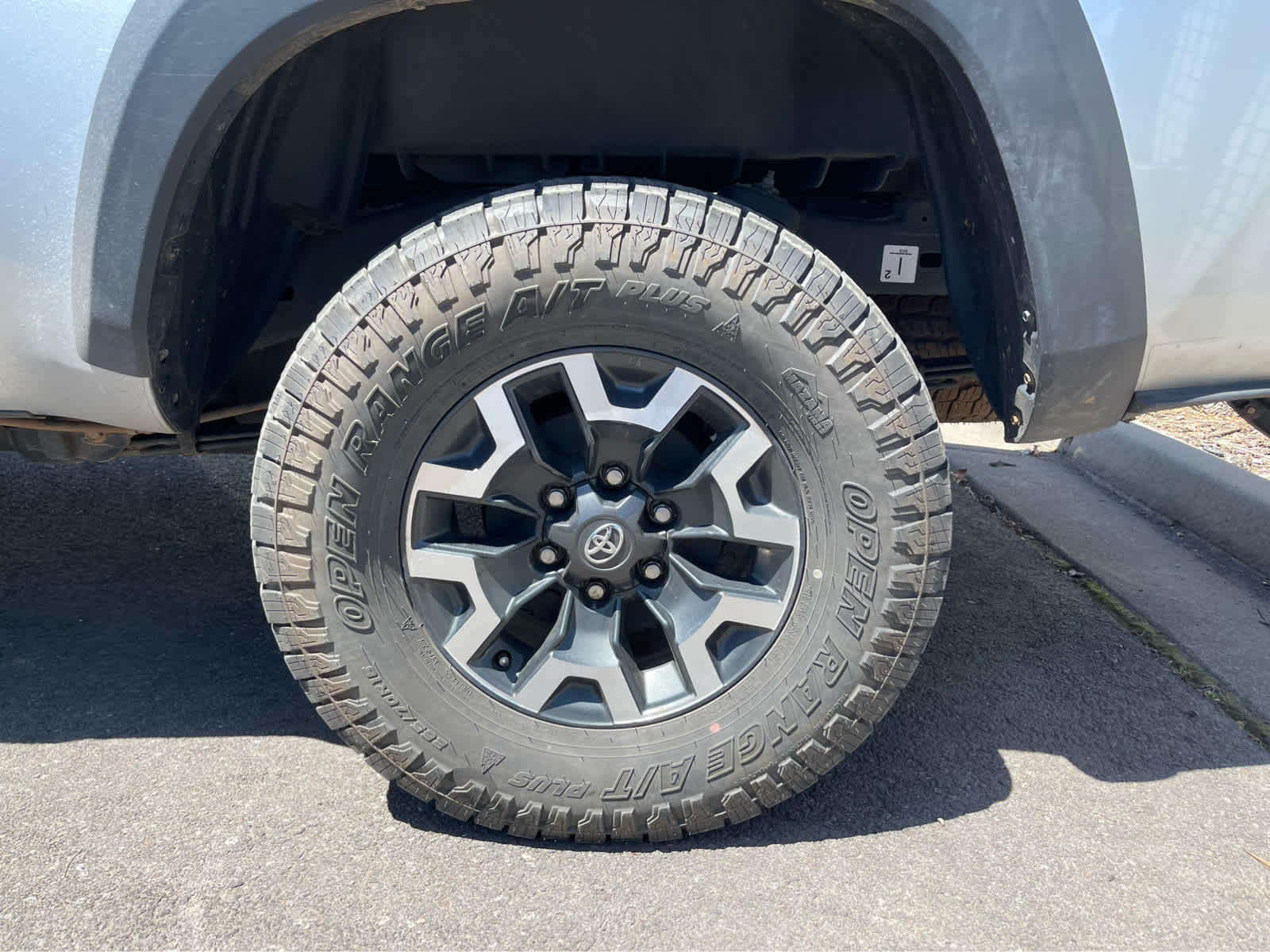2023 Toyota Tacoma TRD Off-Road 10