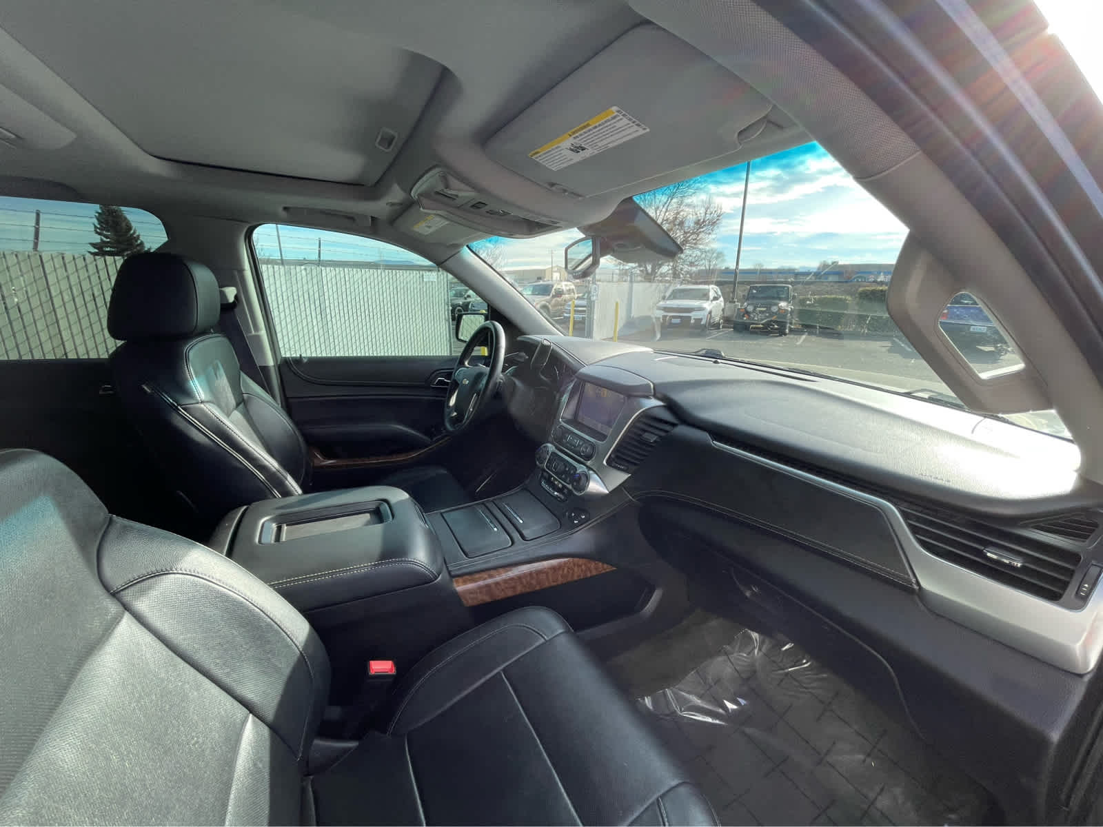 Thumbnail: 2015 Chevrolet Tahoe - 26