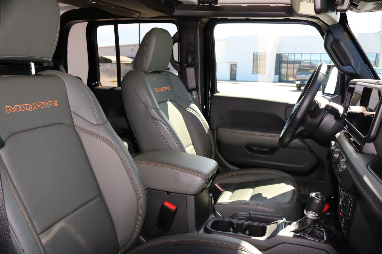 Thumbnail: 2024 Jeep Gladiator - 25