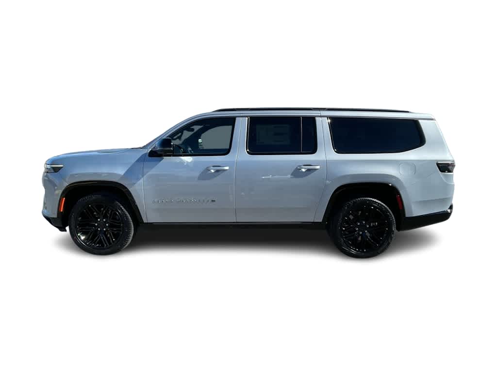 Thumbnail: 2026 Jeep Grand Wagoneer - 3
