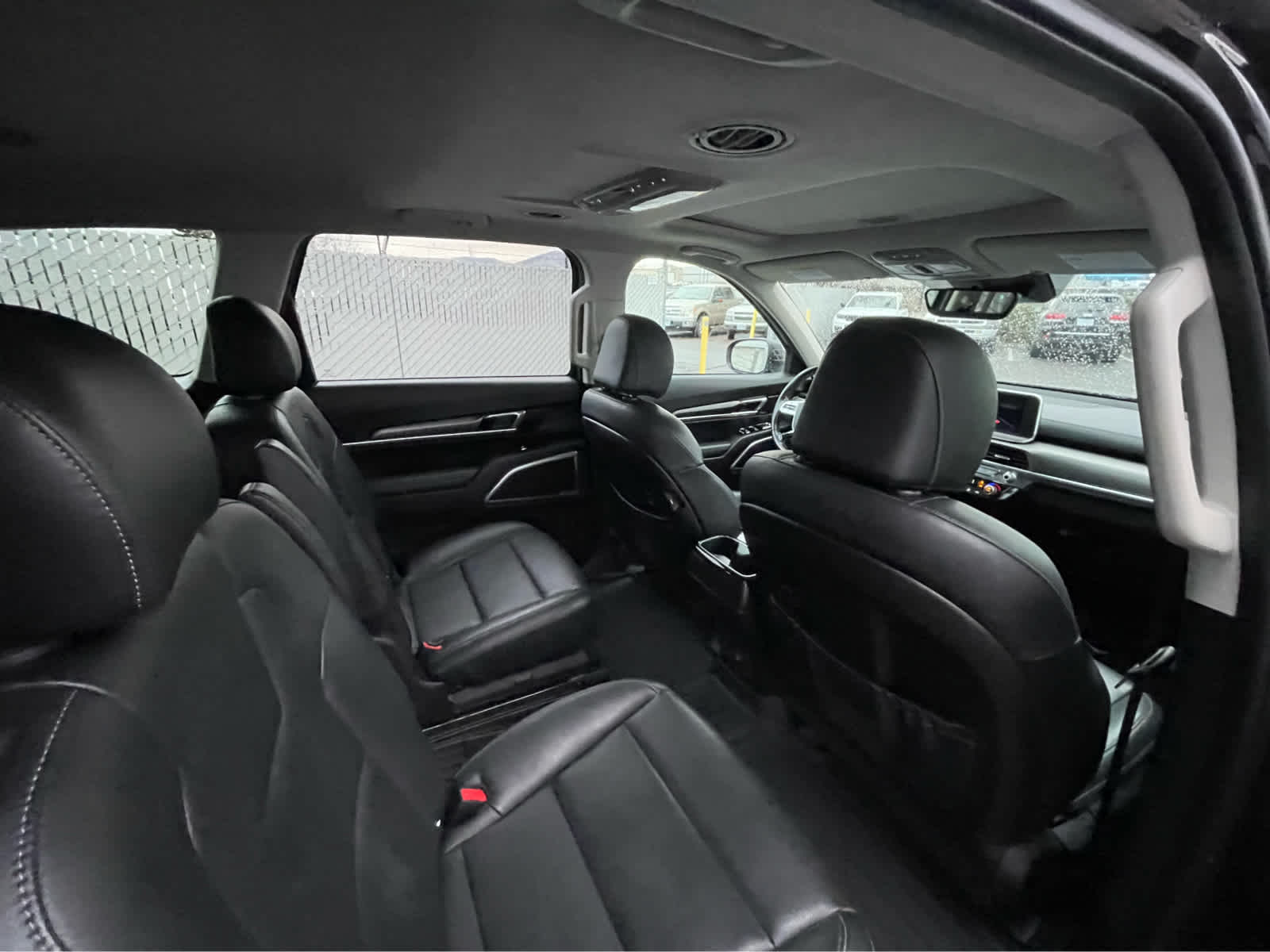 Thumbnail: 2022 Kia Telluride - 24