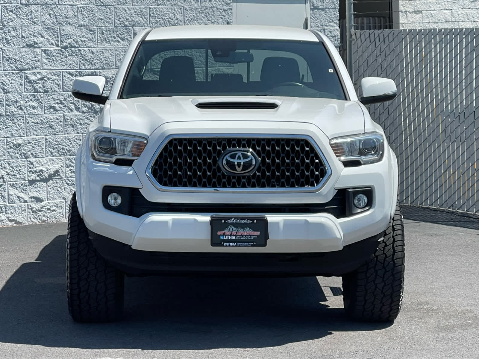 2019 Toyota Tacoma TRD Sport V6 photo 3