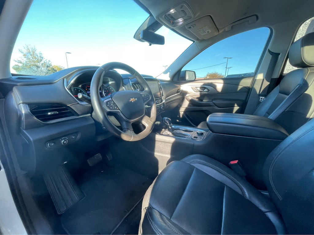 Used 2021 Chevrolet Traverse Premier SUV