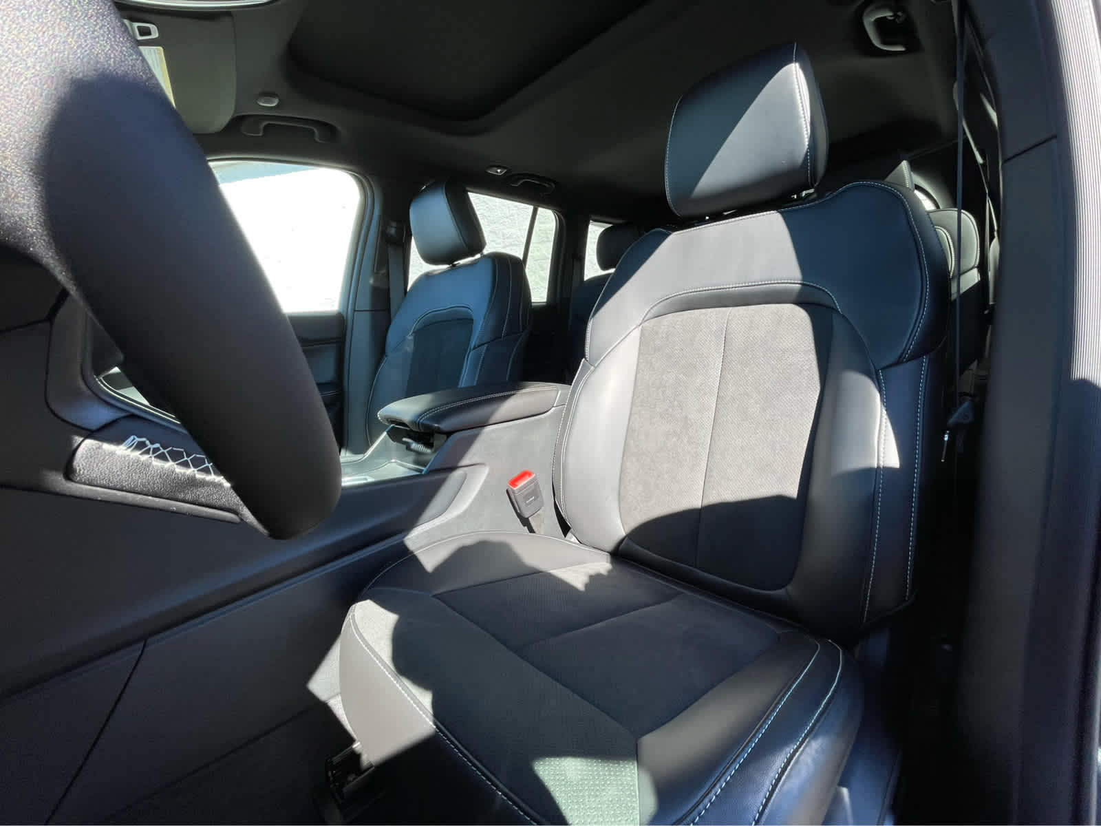 Thumbnail: 2025 Jeep Grand Cherokee - 18