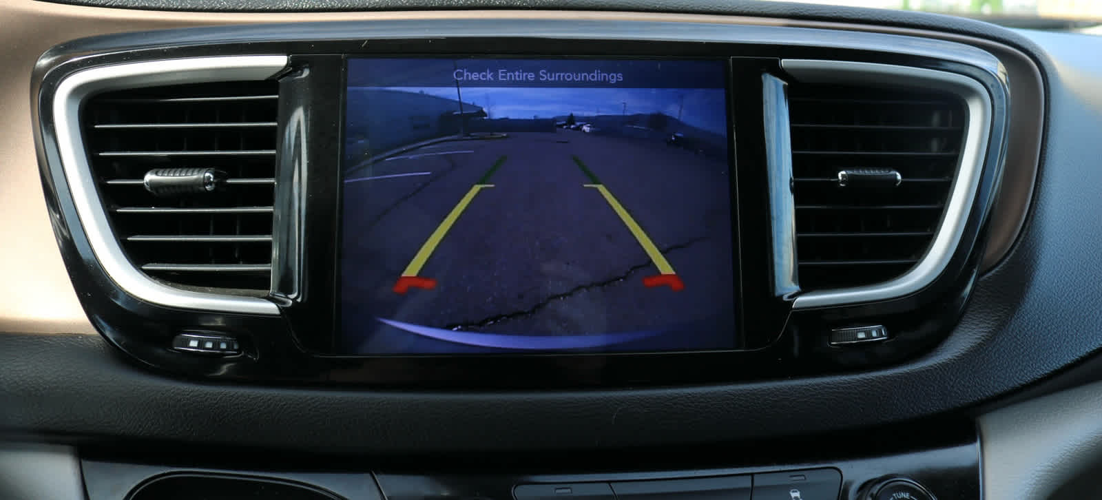 Thumbnail: 2017 Chrysler Pacifica - 13