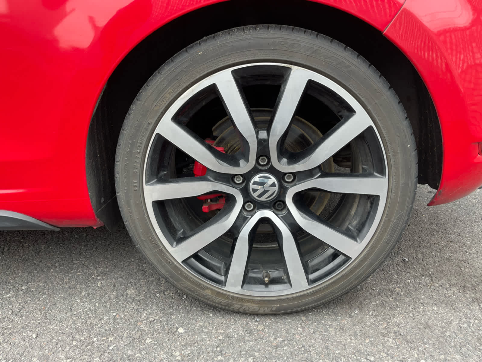 Thumbnail: 2013 Volkswagen Golf - 10