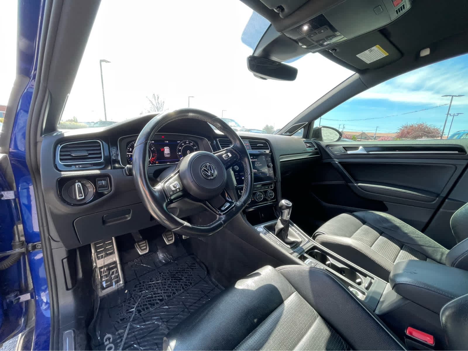 Used 2019 Volkswagen Golf R R with VIN WVWWA7AU1KW119323 for sale in Klamath Falls, OR