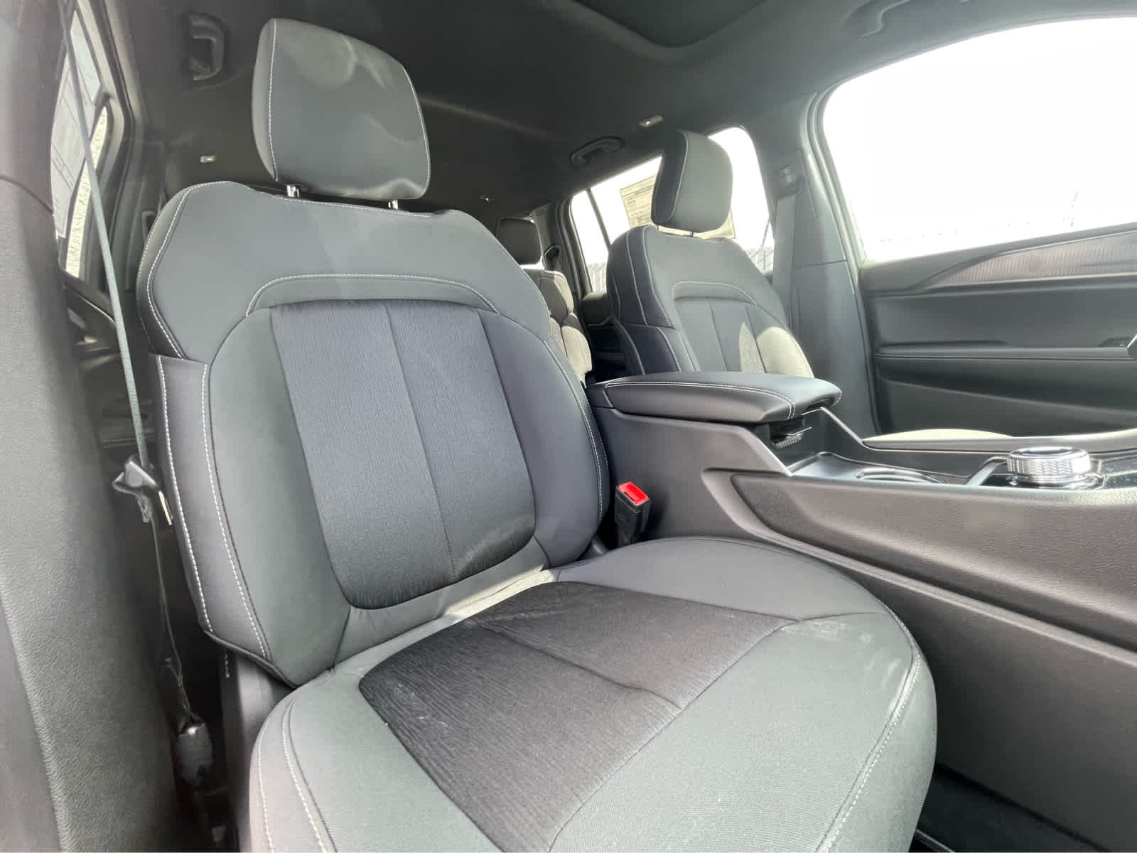 Thumbnail: 2025 Jeep Grand Cherokee - 30