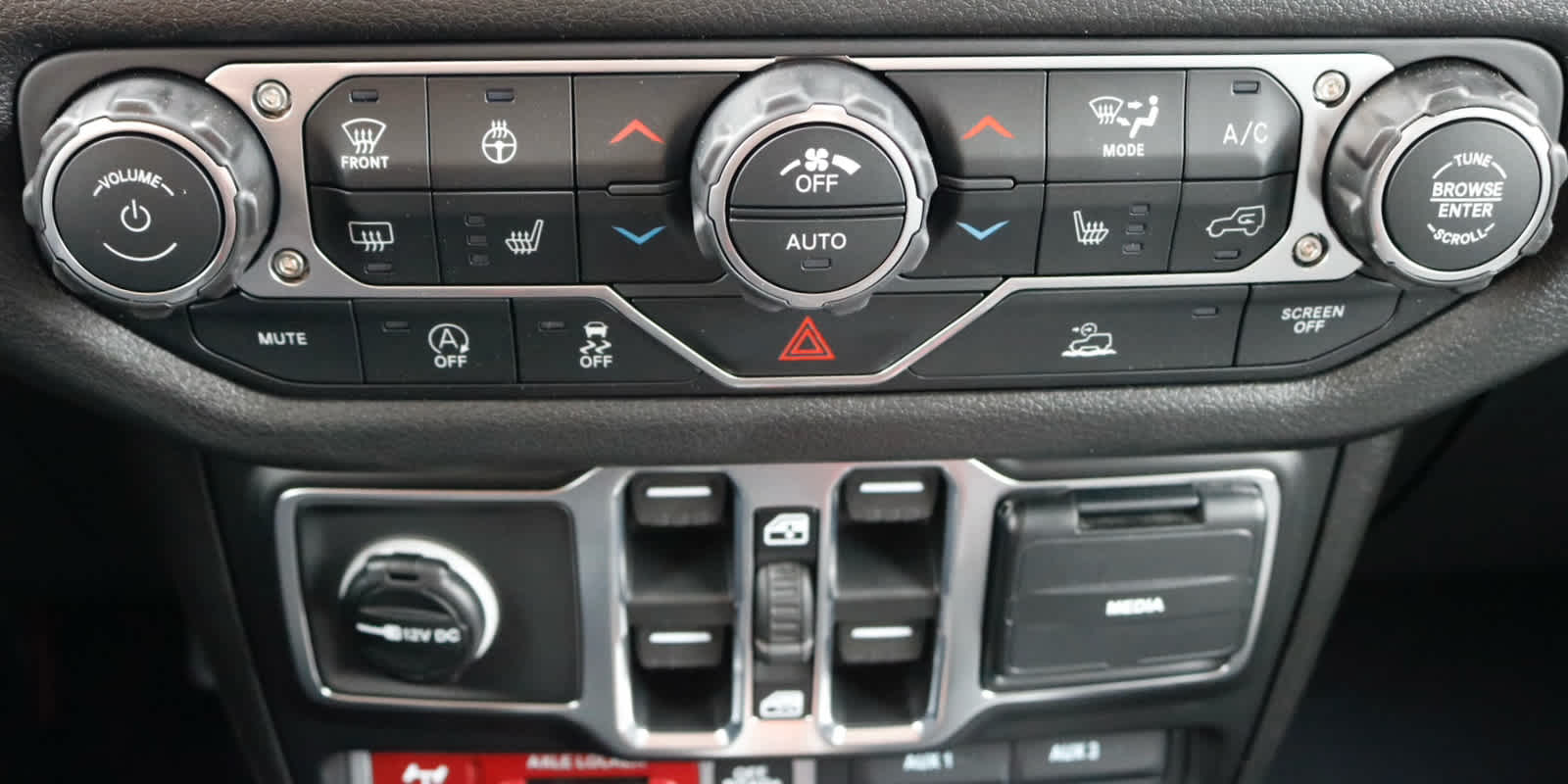 Thumbnail: 2026 Jeep Wrangler - 18