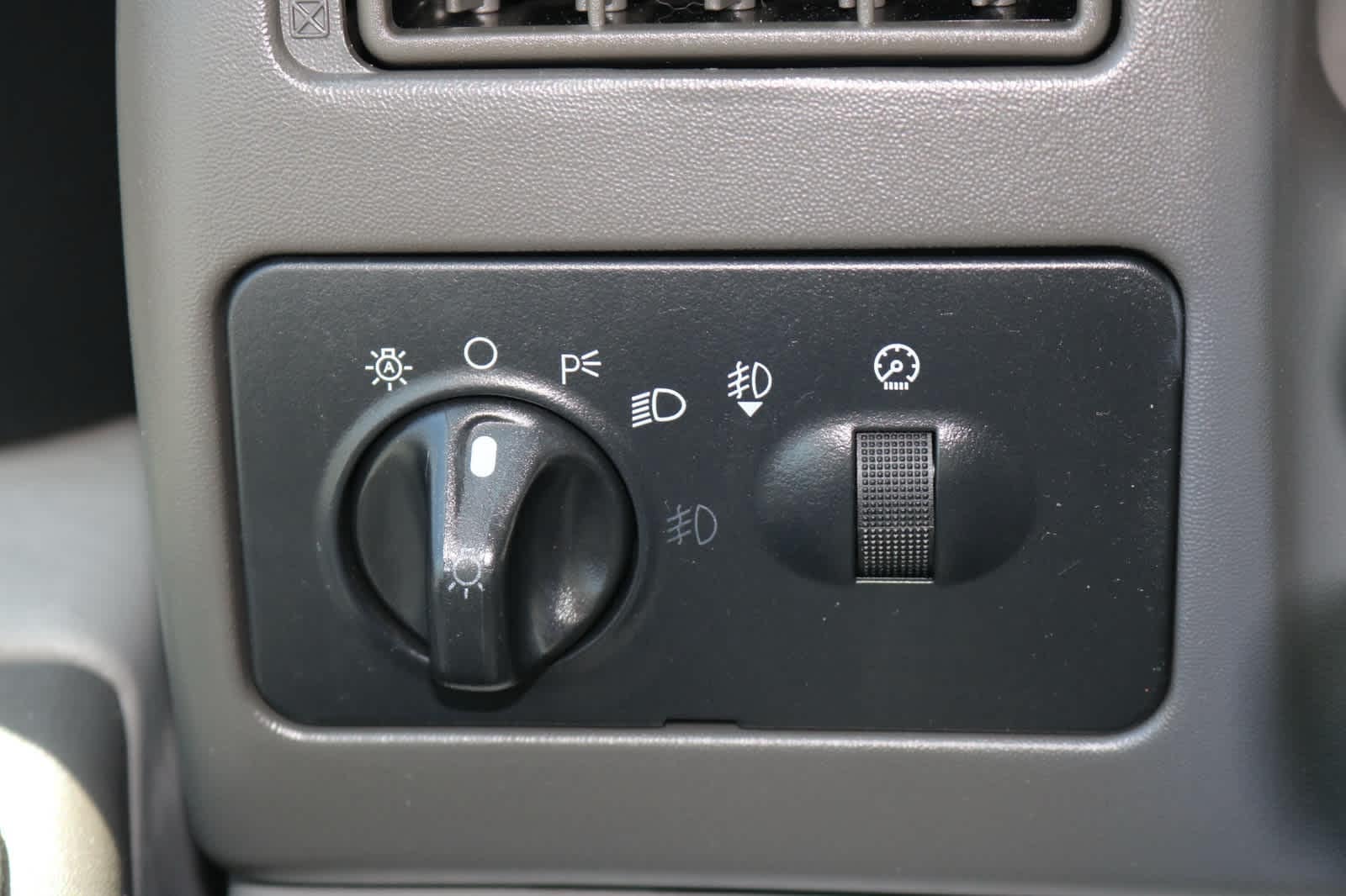 Thumbnail: 2004 Ford F-250 - 14