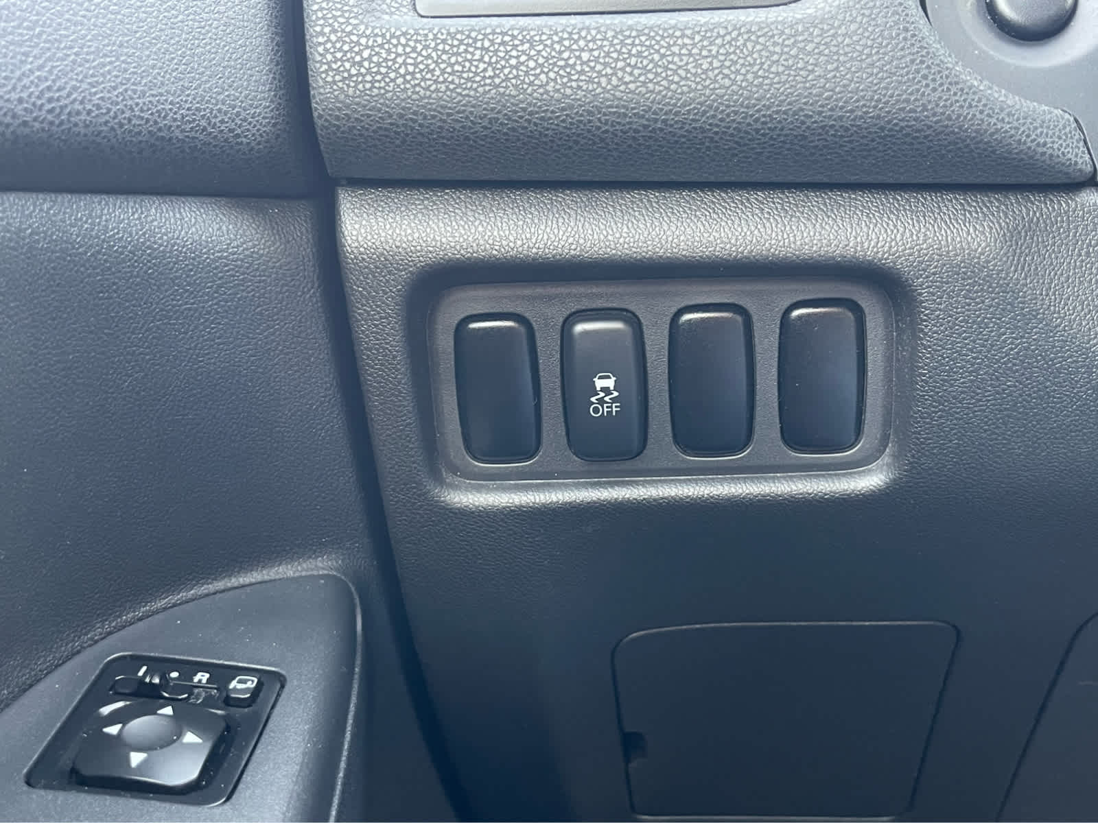 Thumbnail: 2016 Mitsubishi Outlander Sport - 17