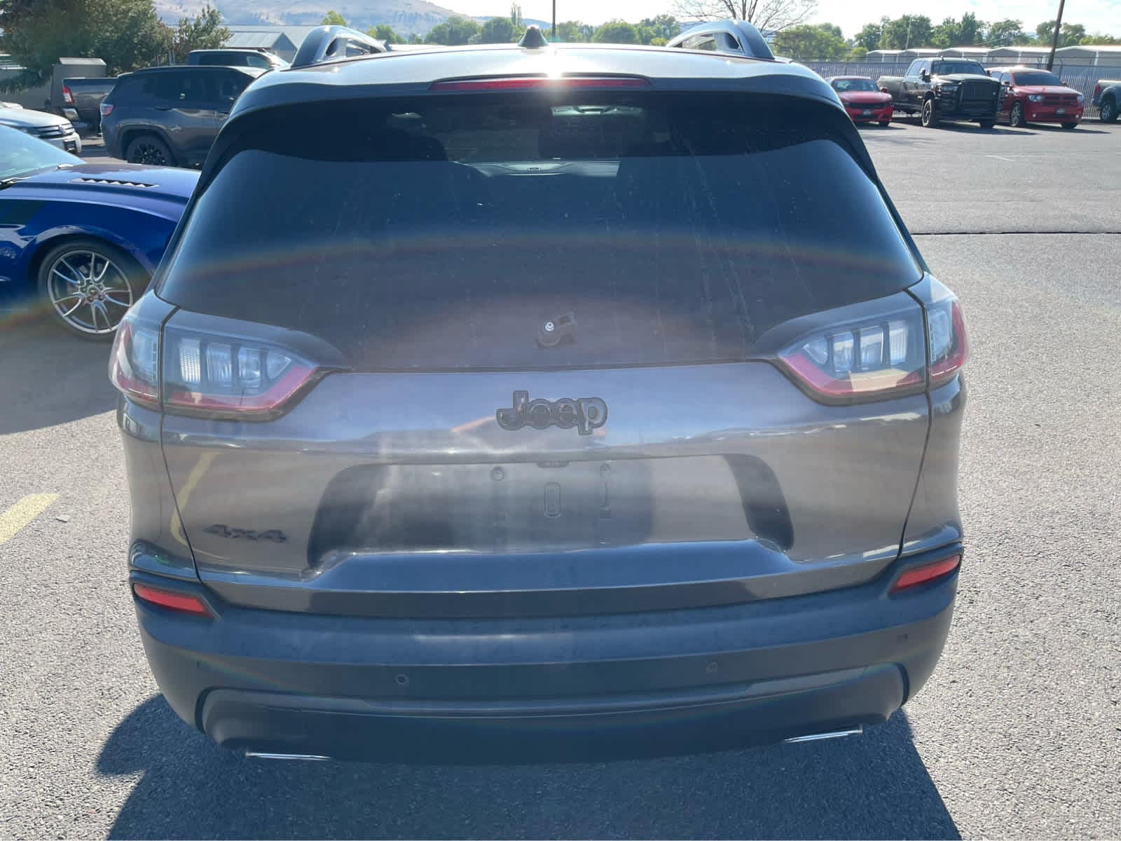 Thumbnail: 2020 Jeep Cherokee - 5
